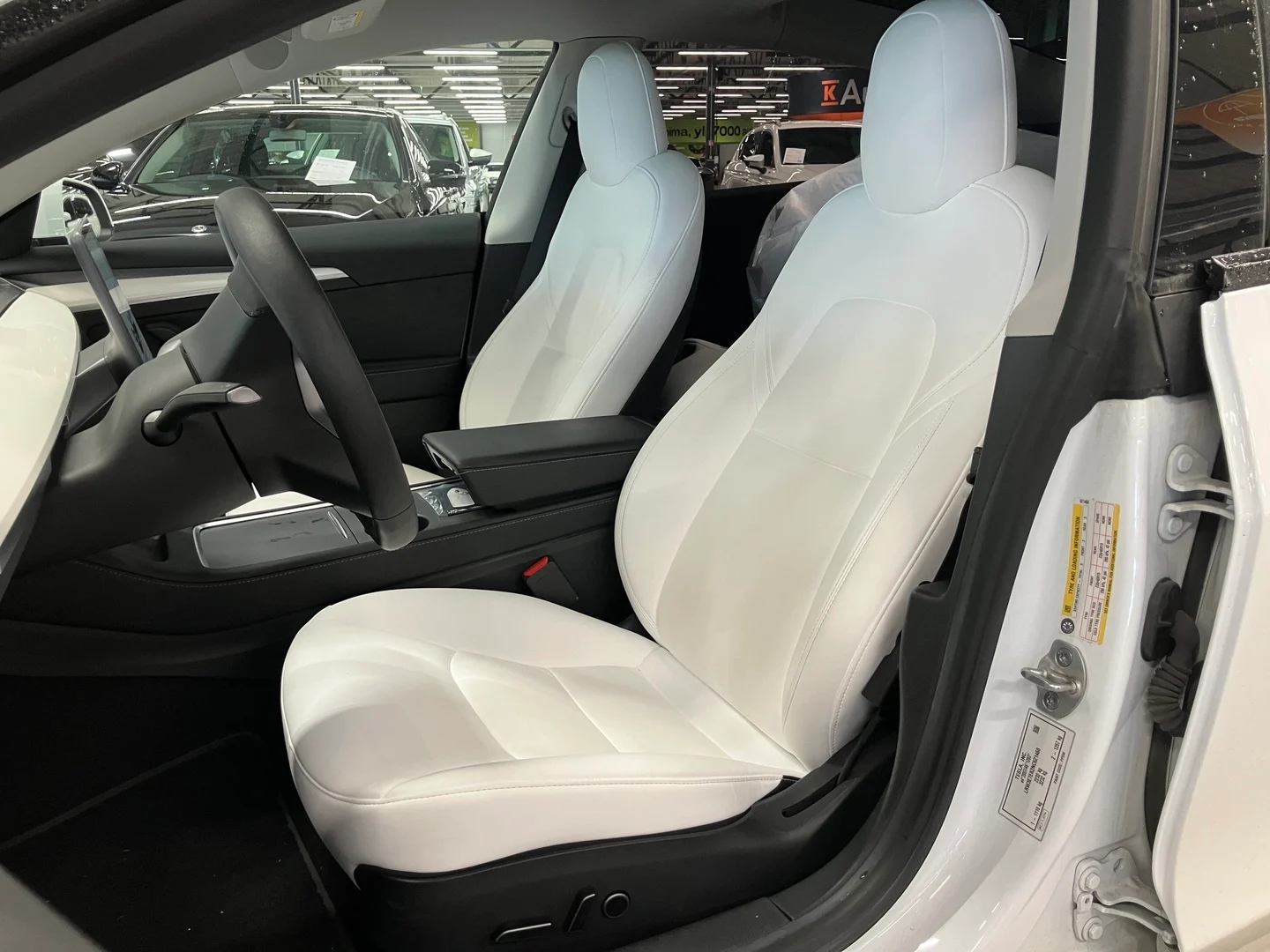 Car Image - 5cEeYBLsVrsLaXGzlHySeq
