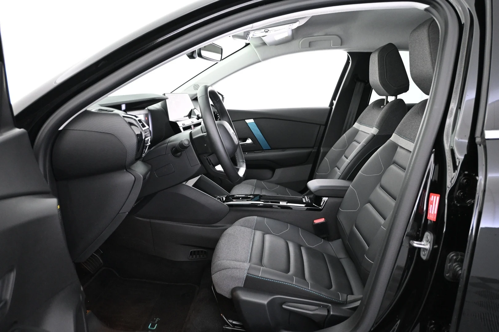 Car Image - 7hH6Ez7rGWi1pfMC3kqoel
