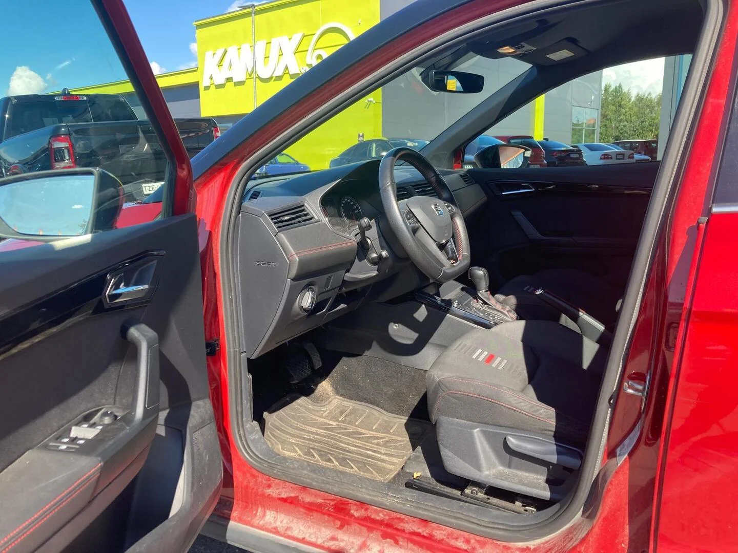 Car Image - 5yoOV7RVGWIYShLXrjMVZ4