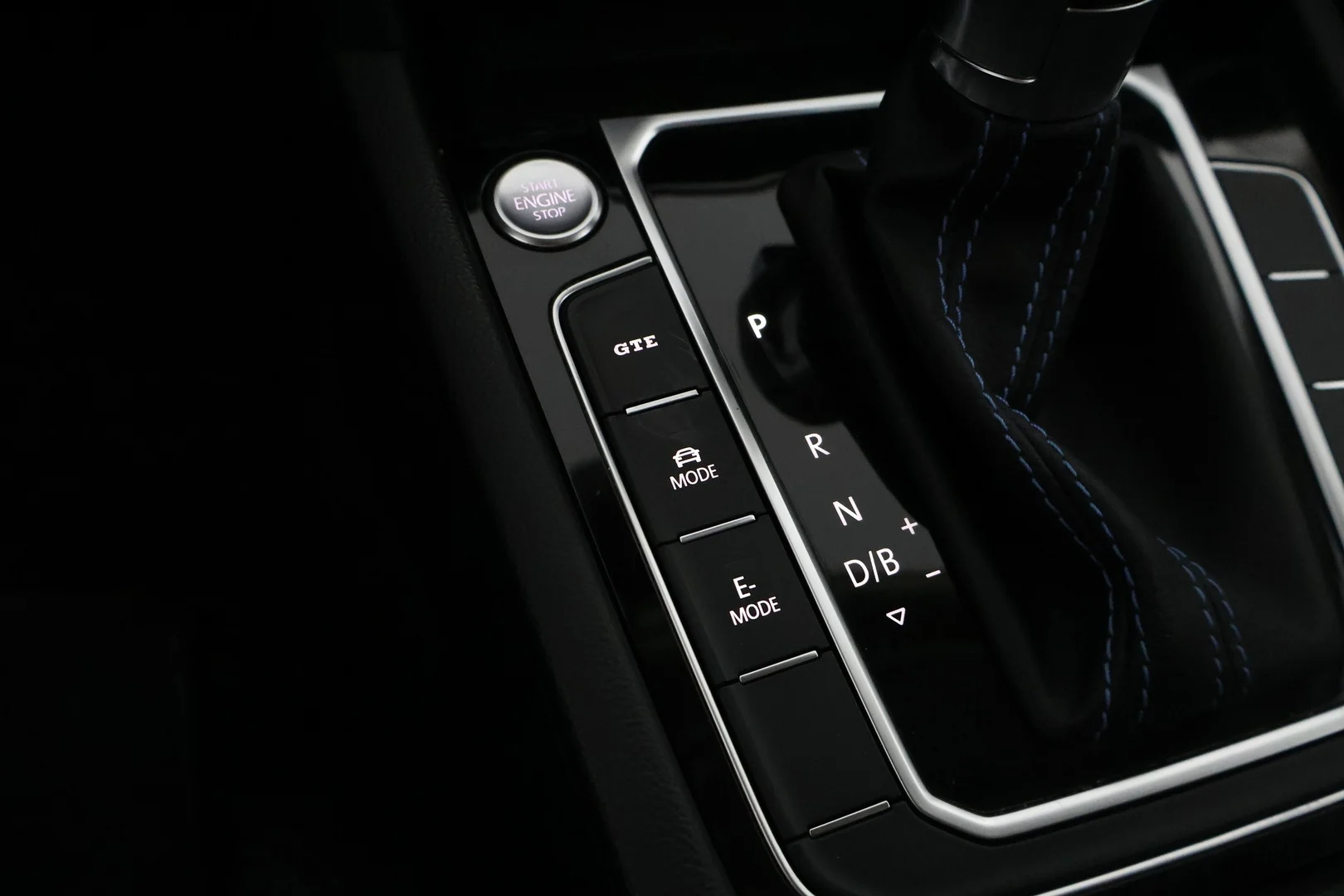 Car Image - NSDo8DdjIv3gfDPjlqTh9