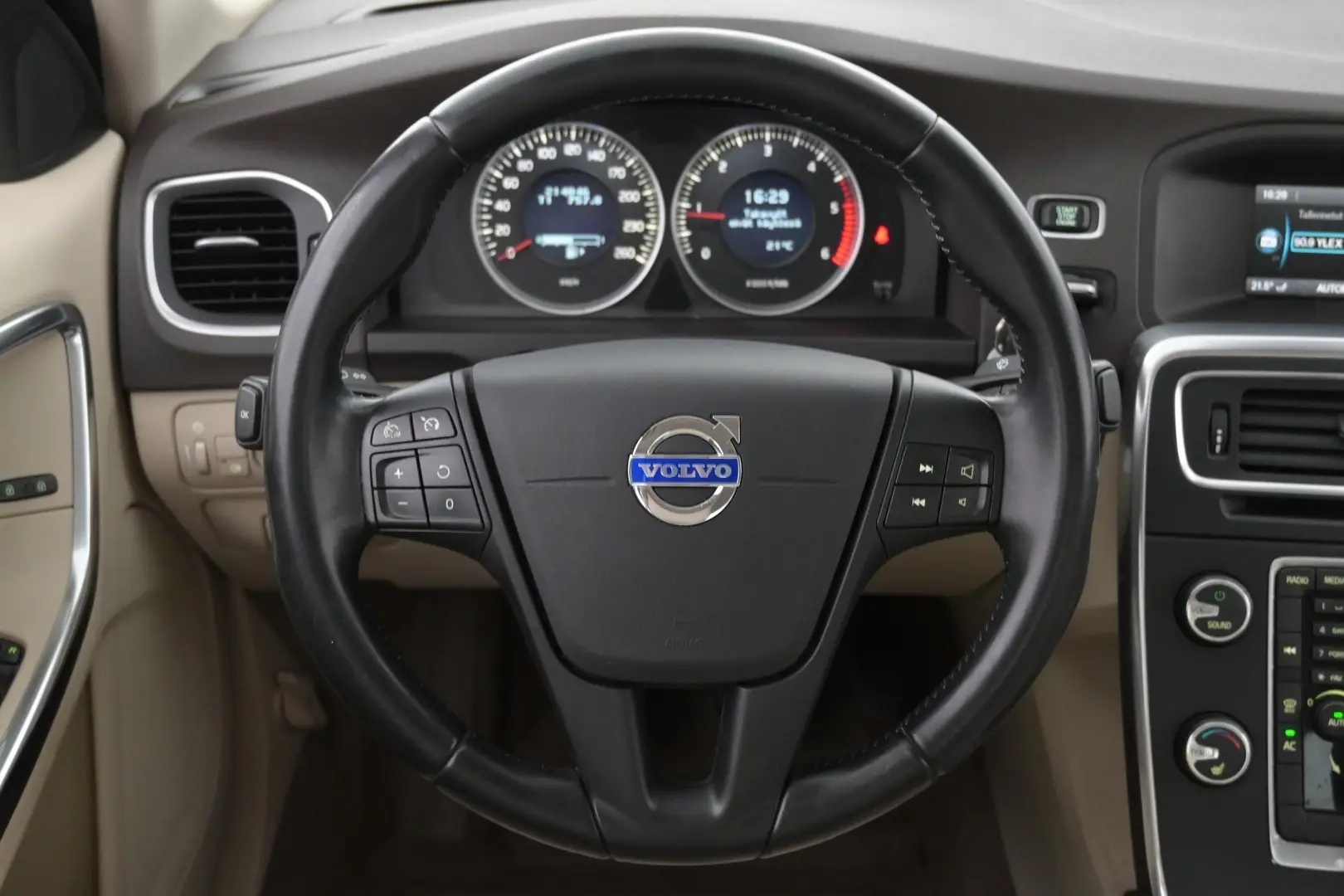 Car Image - 7gdoDuqGRWMU4jFxGaJ6KN