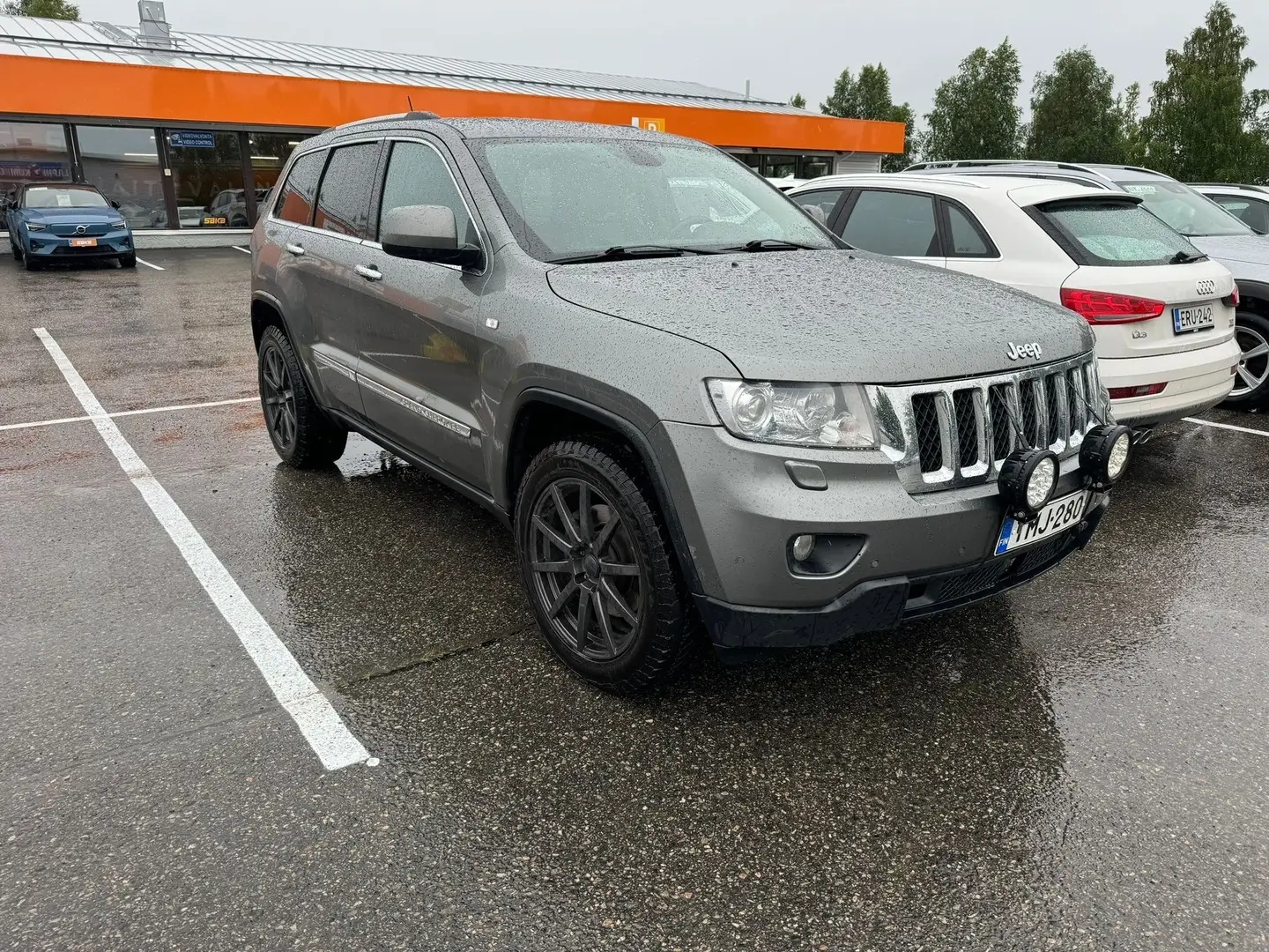 Car Image - 1MnMRlhWkbDMIVkj03IXFf