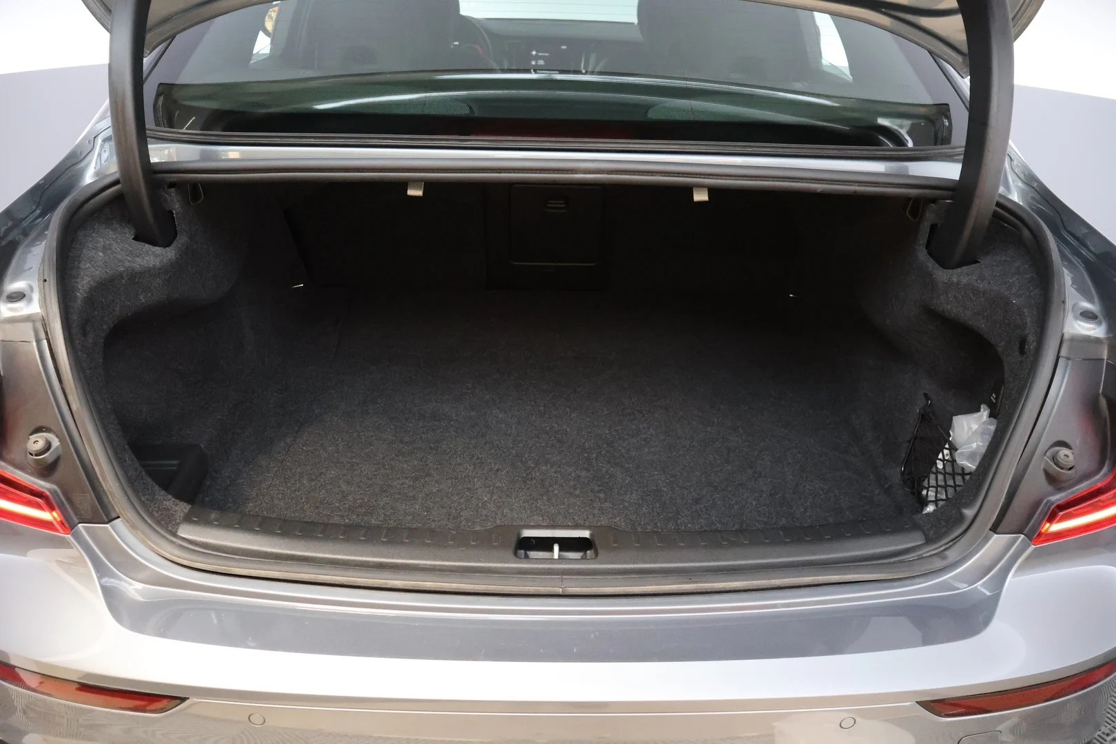 Car Image - 2prX7jNh3iLd0vtIZ502ml
