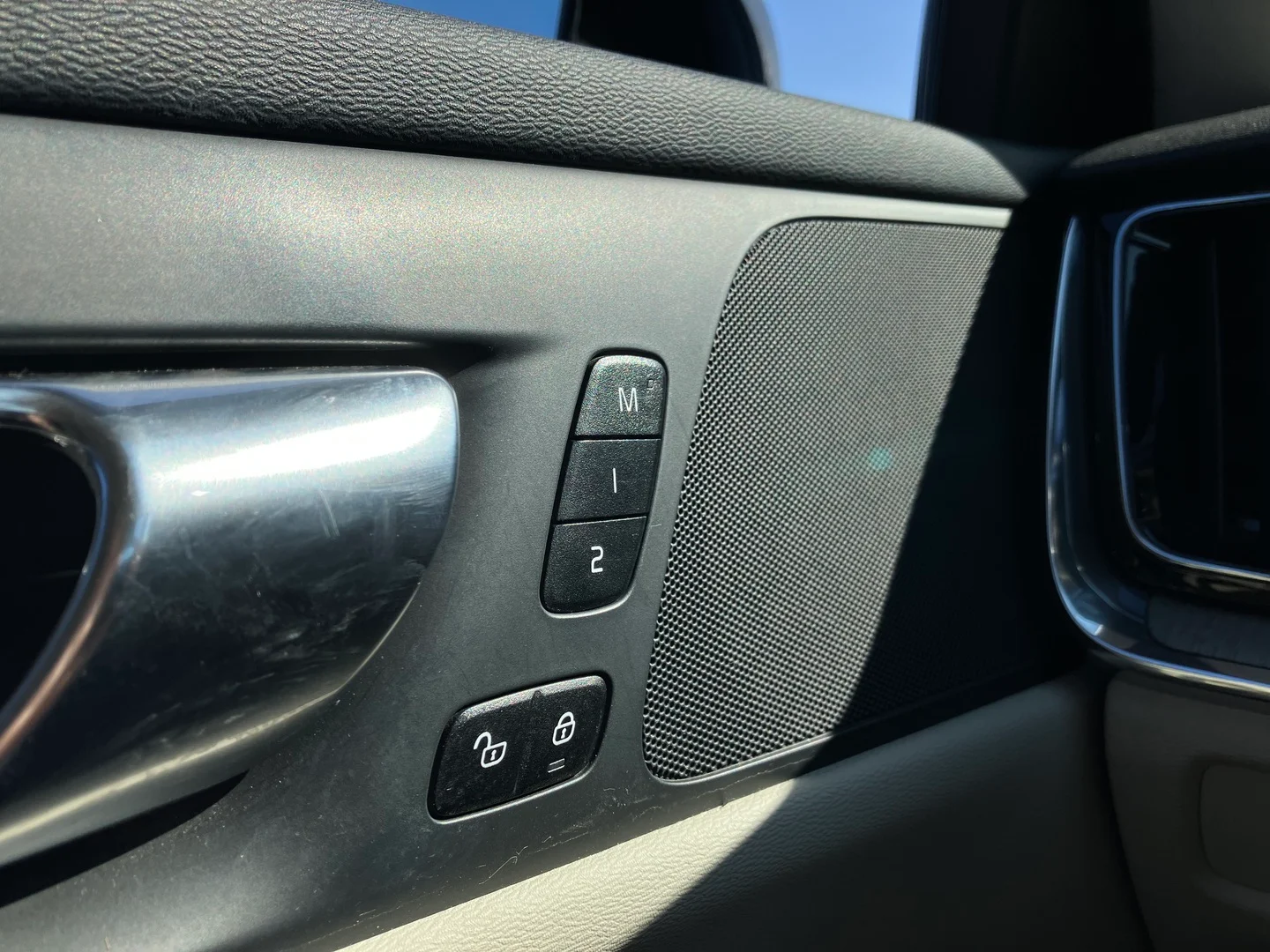 Car Image - 1938w40ae7ApWkymqGUXlM