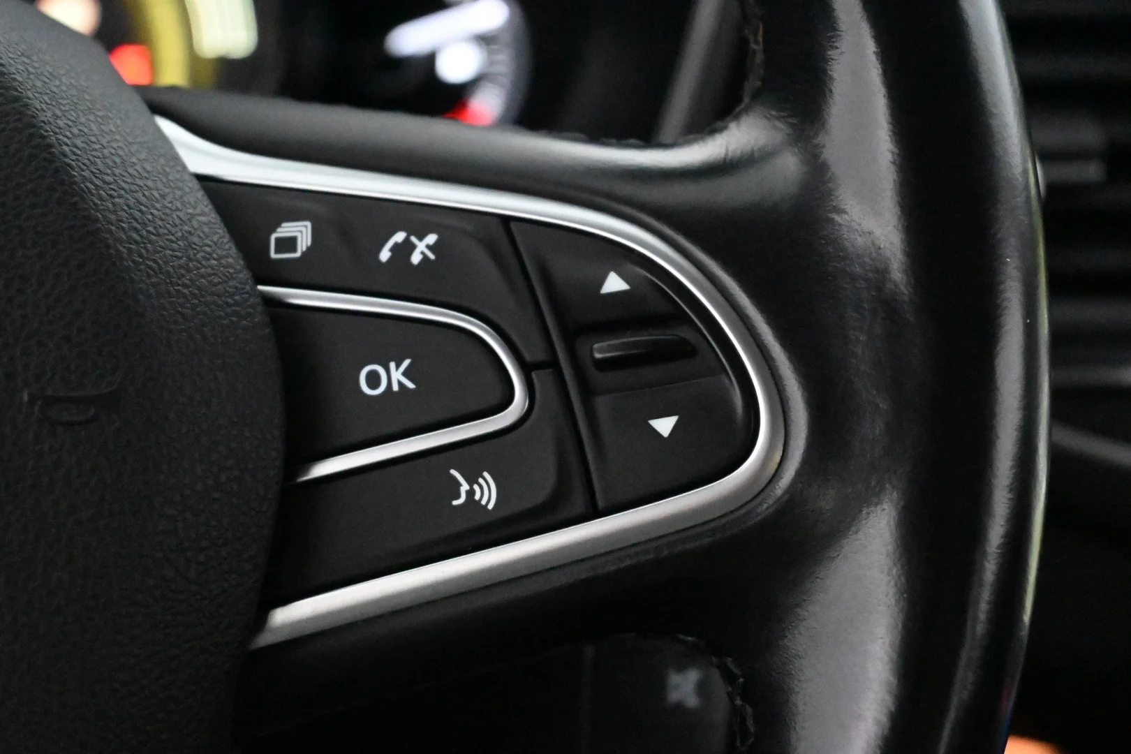 Car Image - 204vQF973EU9252FhTqrVV
