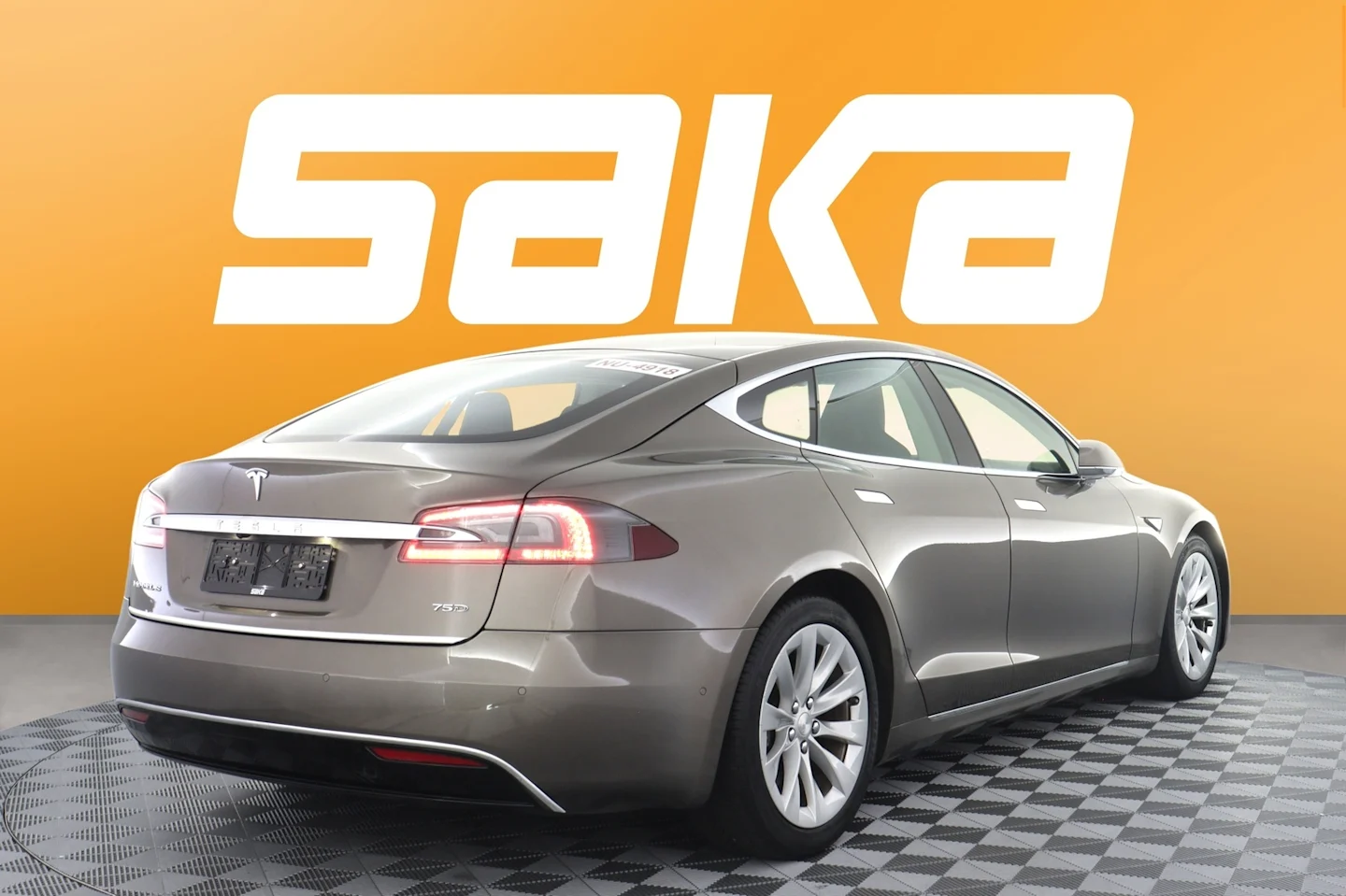 Car Image - 7KlrH1ZIuLLxiwgLjFzlri