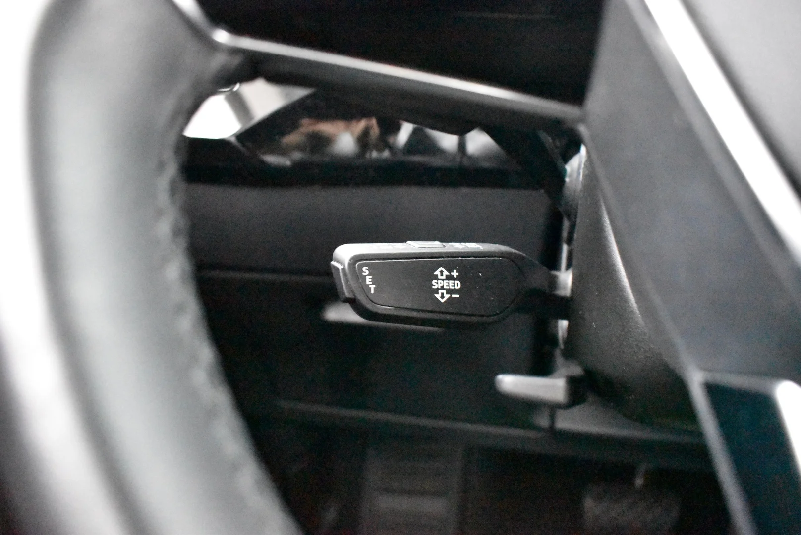 Car Image - 1JfsIEGSVWc74AAxnOY45c
