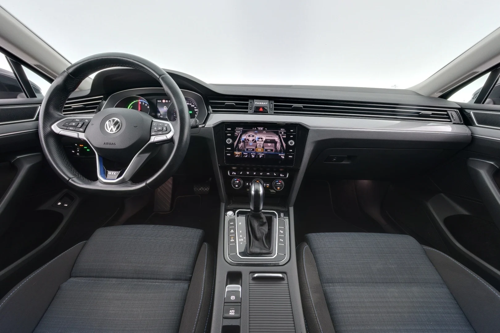 Car Image - 49kKCD4I7YkxnWQNdPSE1w