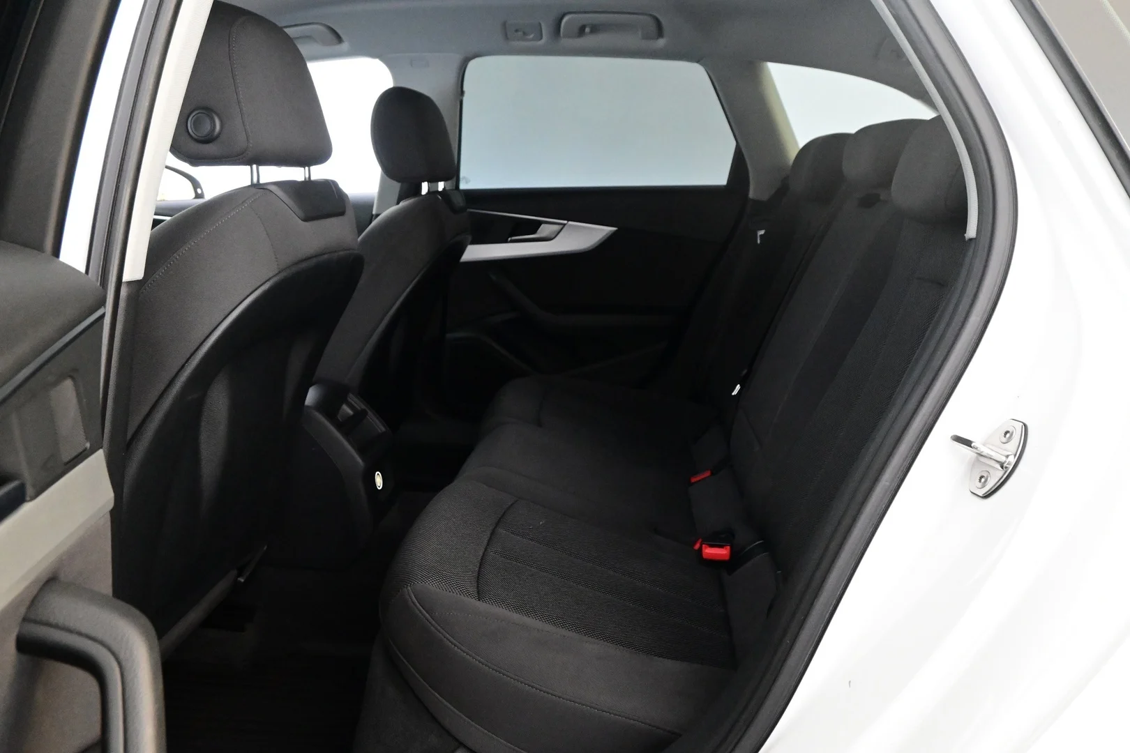 Car Image - 4lJ3ZGVZrAE1ycofdlztTn