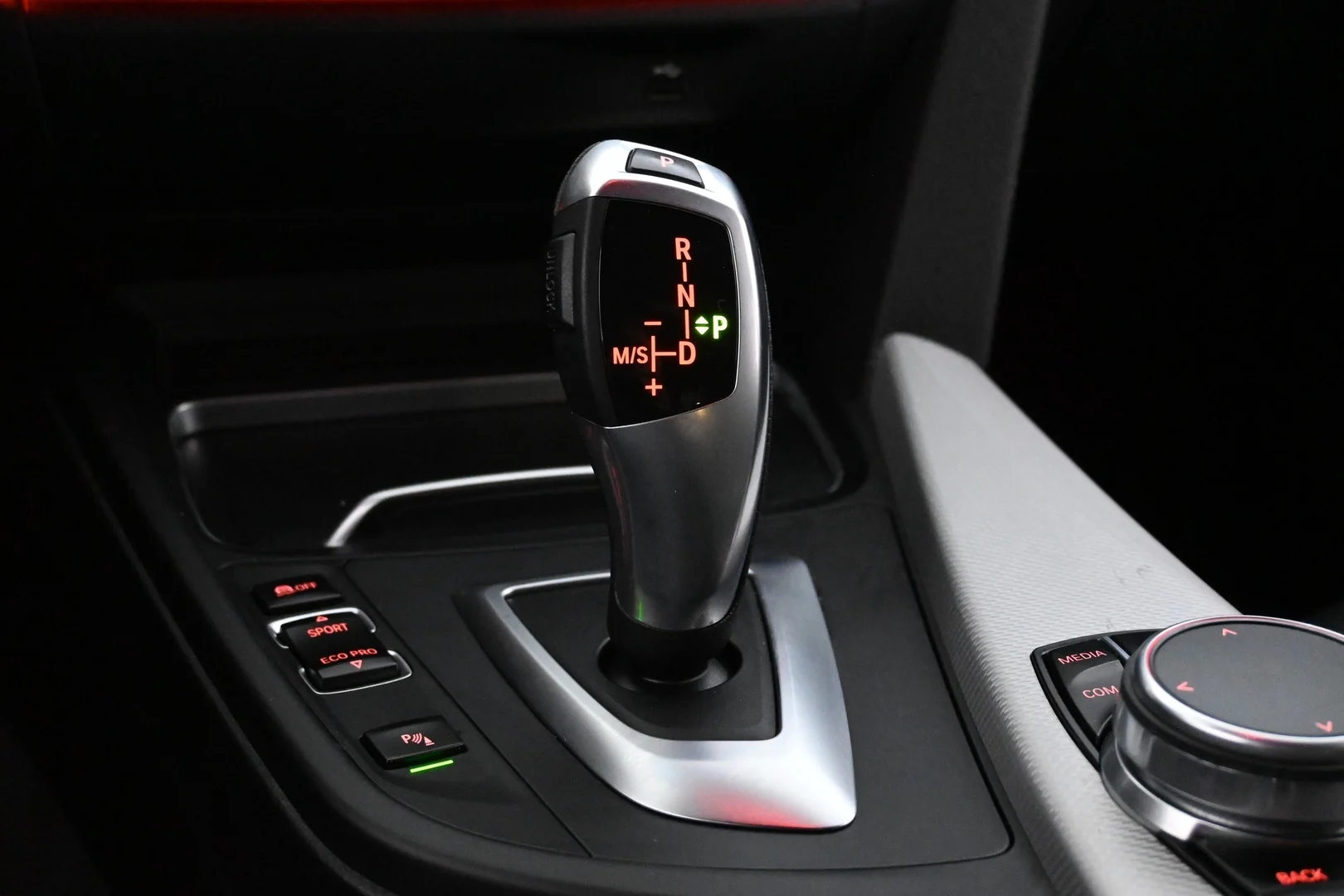 Car Image - 2nJloc3oncsZAq9yz3UApW