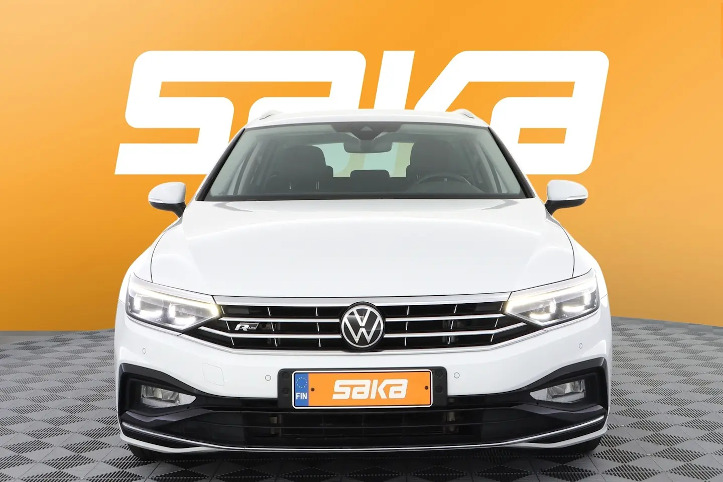Car Image - 3o6D5kdIpaAvgMR4fcqmID