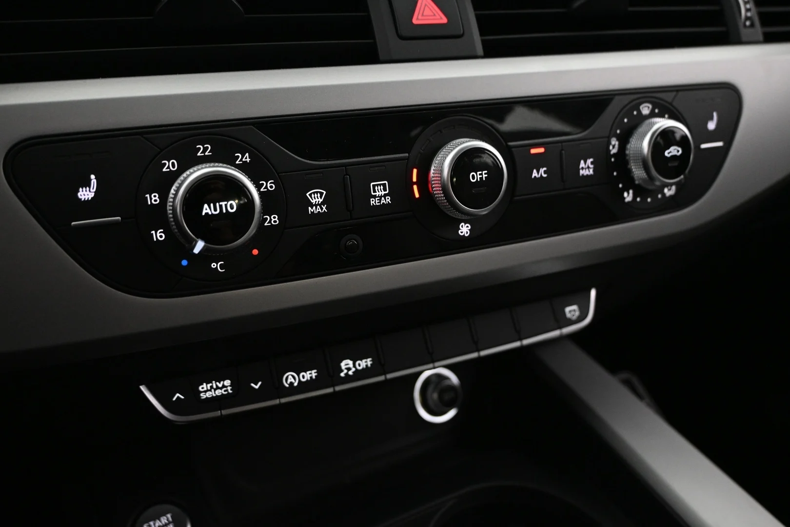 Car Image - 7Ji2oQ9T0EyNeCa5CV9ZKj