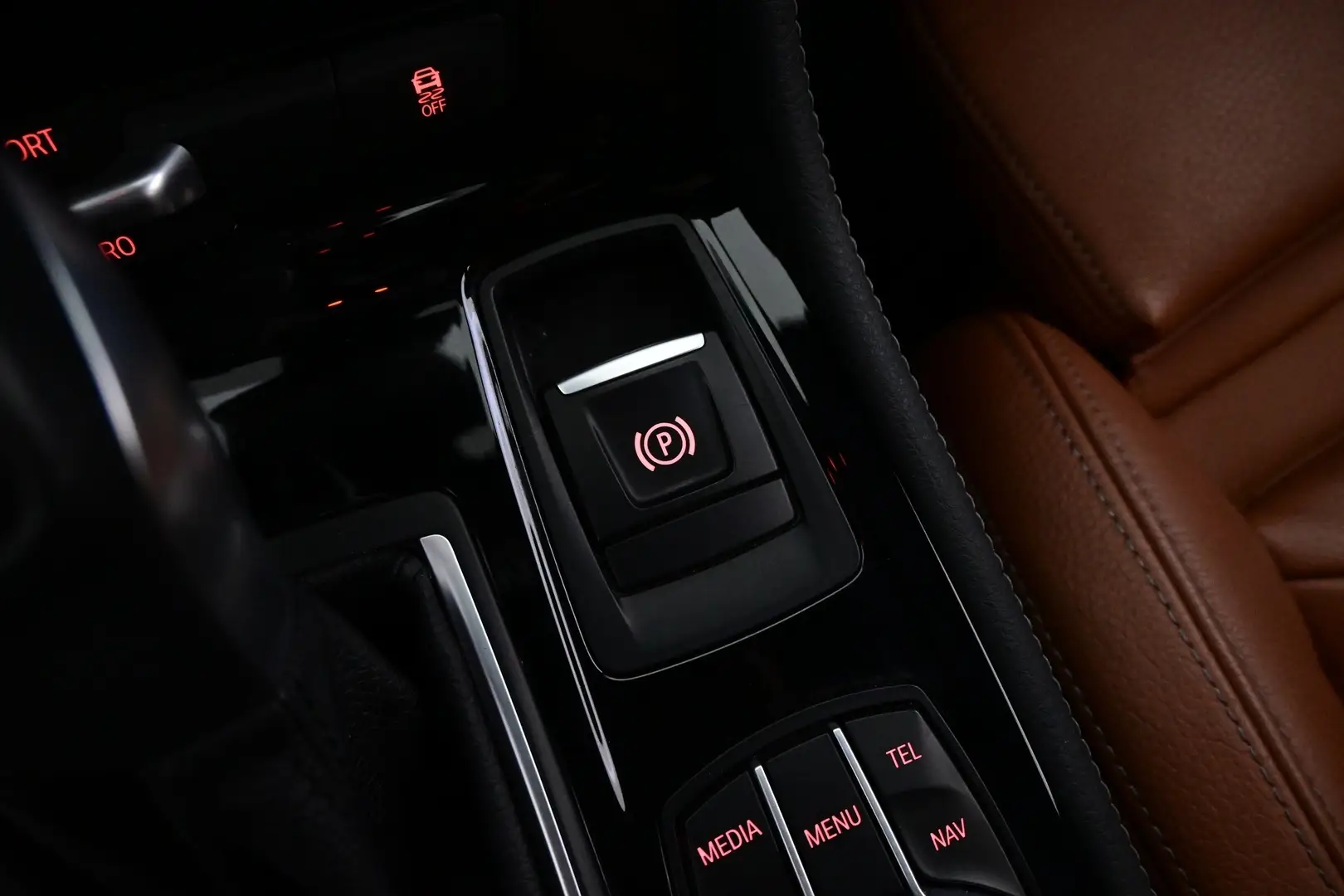 Car Image - 3hJqD85UuaIUzOaCclX7D4