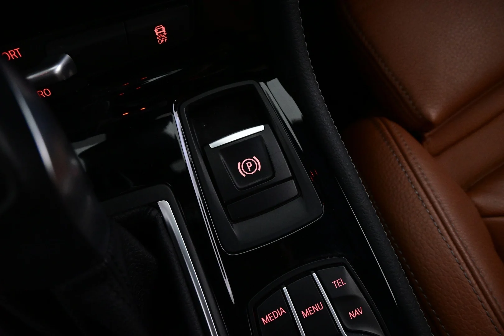 Car Image - 3hJqD85UuaIUzOaCclX7D4