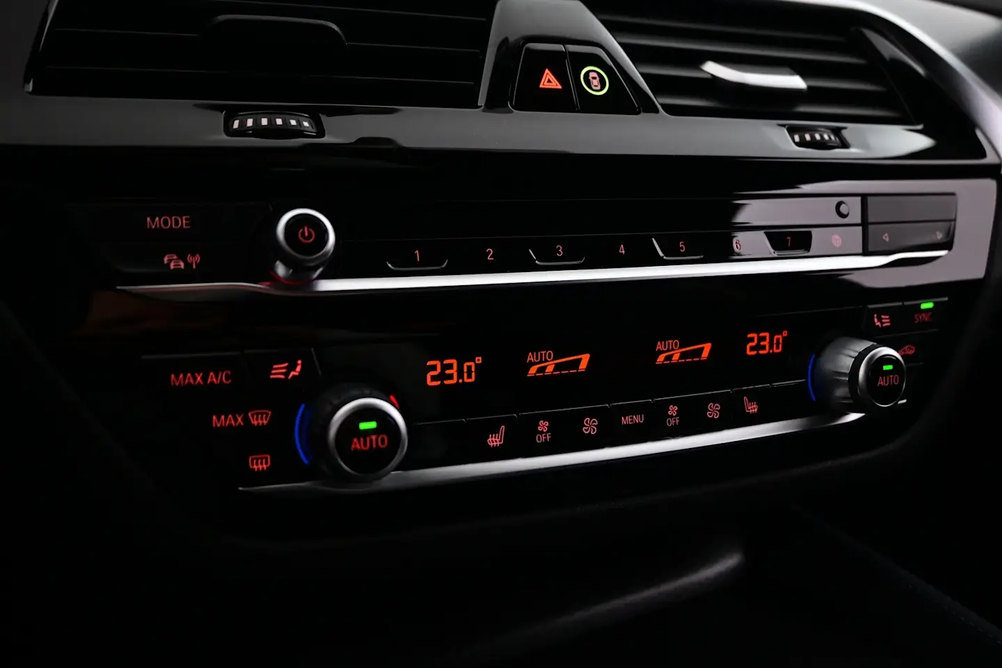 Car Image - 6JGXM3OPHrqw0i6Gvv4jfS