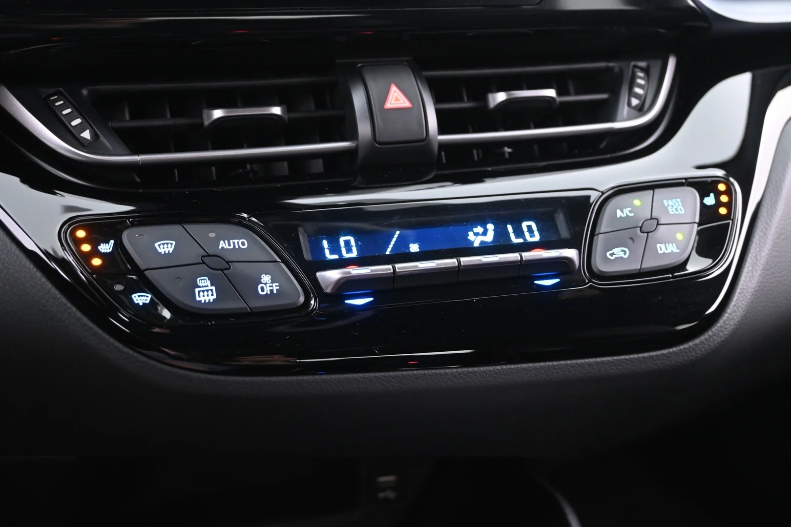Car Image - 3R2KRQfo6F3b1D6CebzNPc