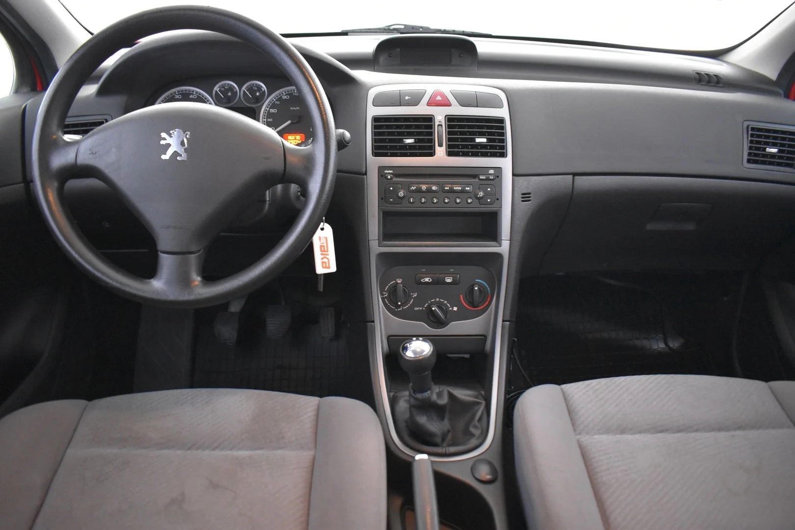 Car Image - 2358Hm4PHGEW9RS3hdI5tZ