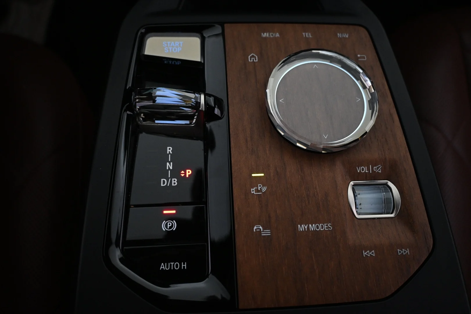 Car Image - 4bqSrZG4q1CDnZA3bEeFjO