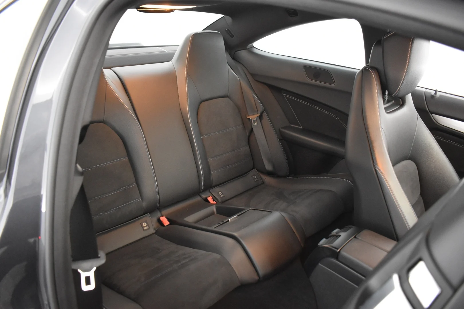 Car Image - 7zP6c5V4MGFIc2oW0qywRo