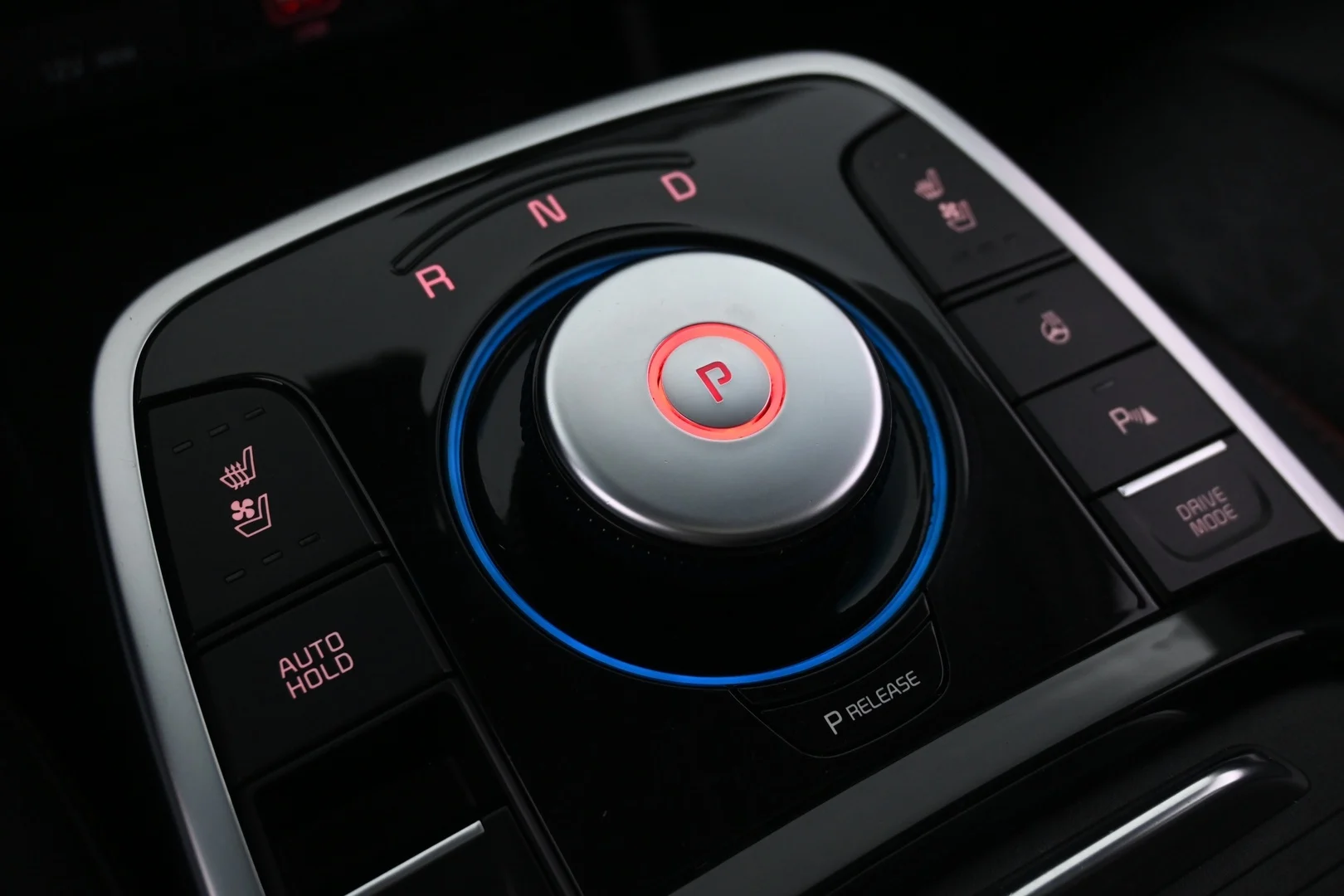 Car Image - 1Uaad4o6bjKxvJTGO0rbWy