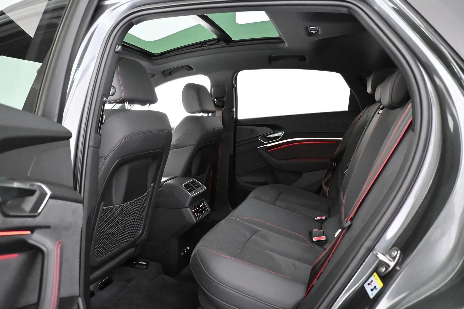 Car Image - 1Jx7JLmWcAs2D2pMn0isEH