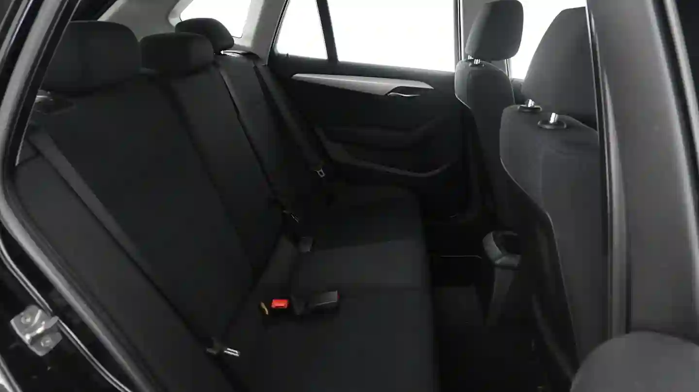 Car Image - zpGZOCpWQgON00Sm5Ob6g
