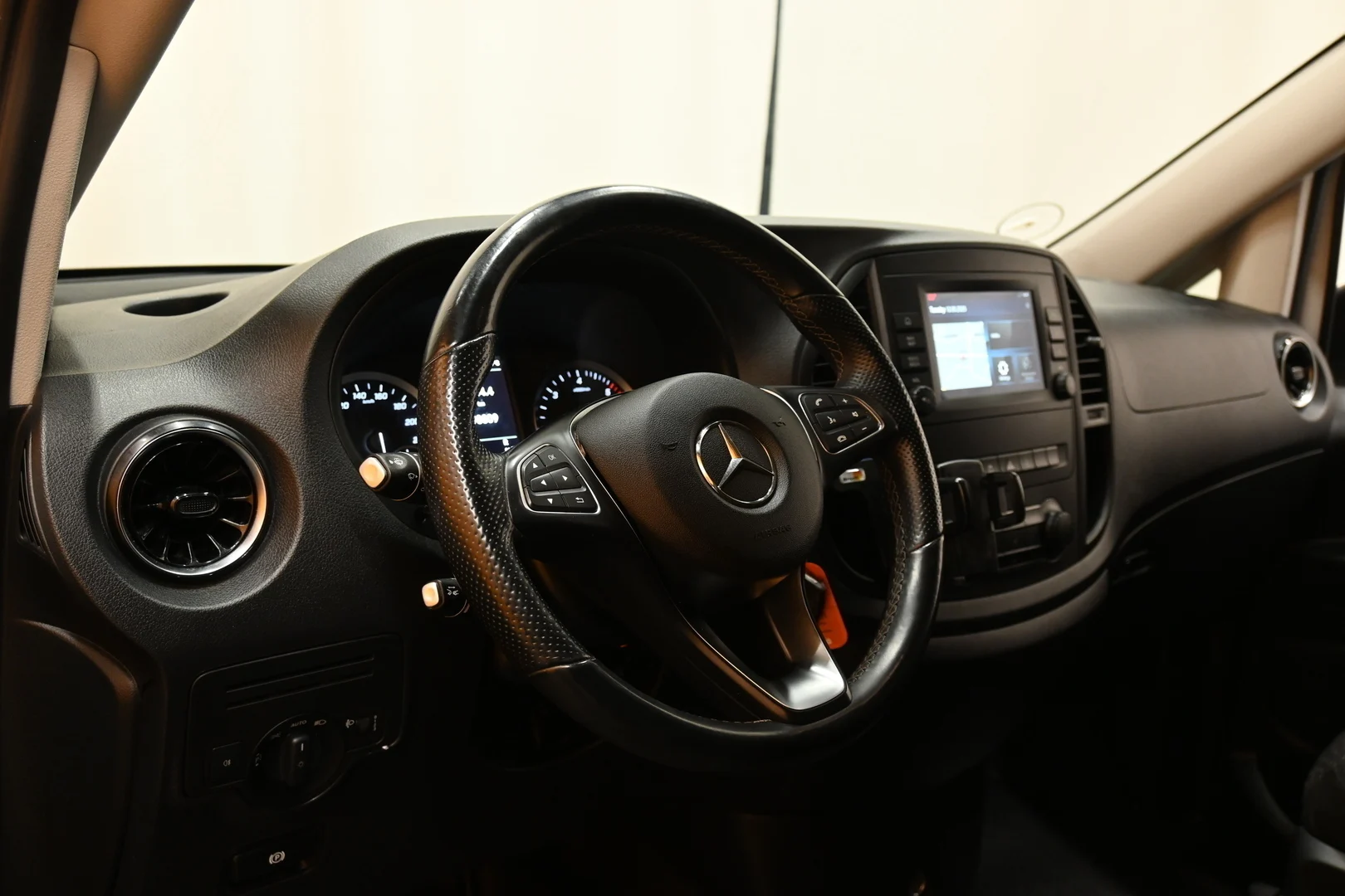 Car Image - 3flNy5WX9BSM1w2aGZOEjC