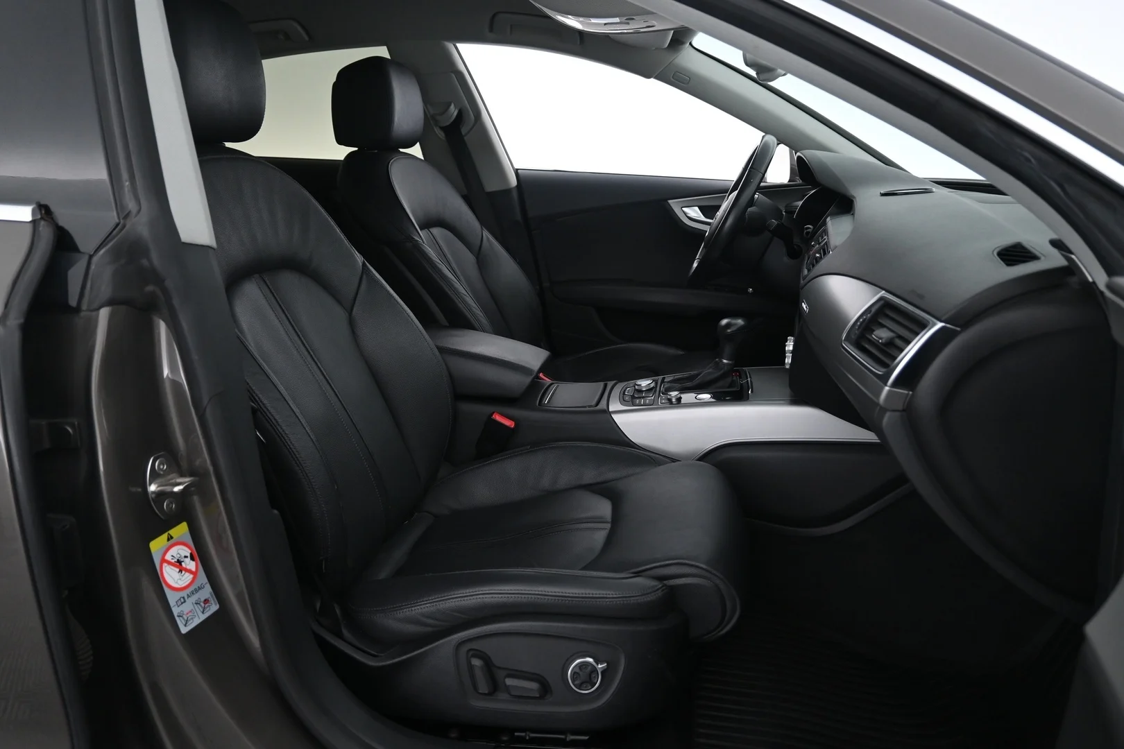 Car Image - 59NnfXpsgWDIzH8nz9qJky