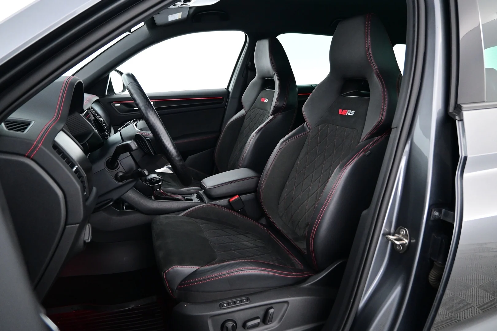 Car Image - 5a5jJNTMeEuo0sm9amO4xg