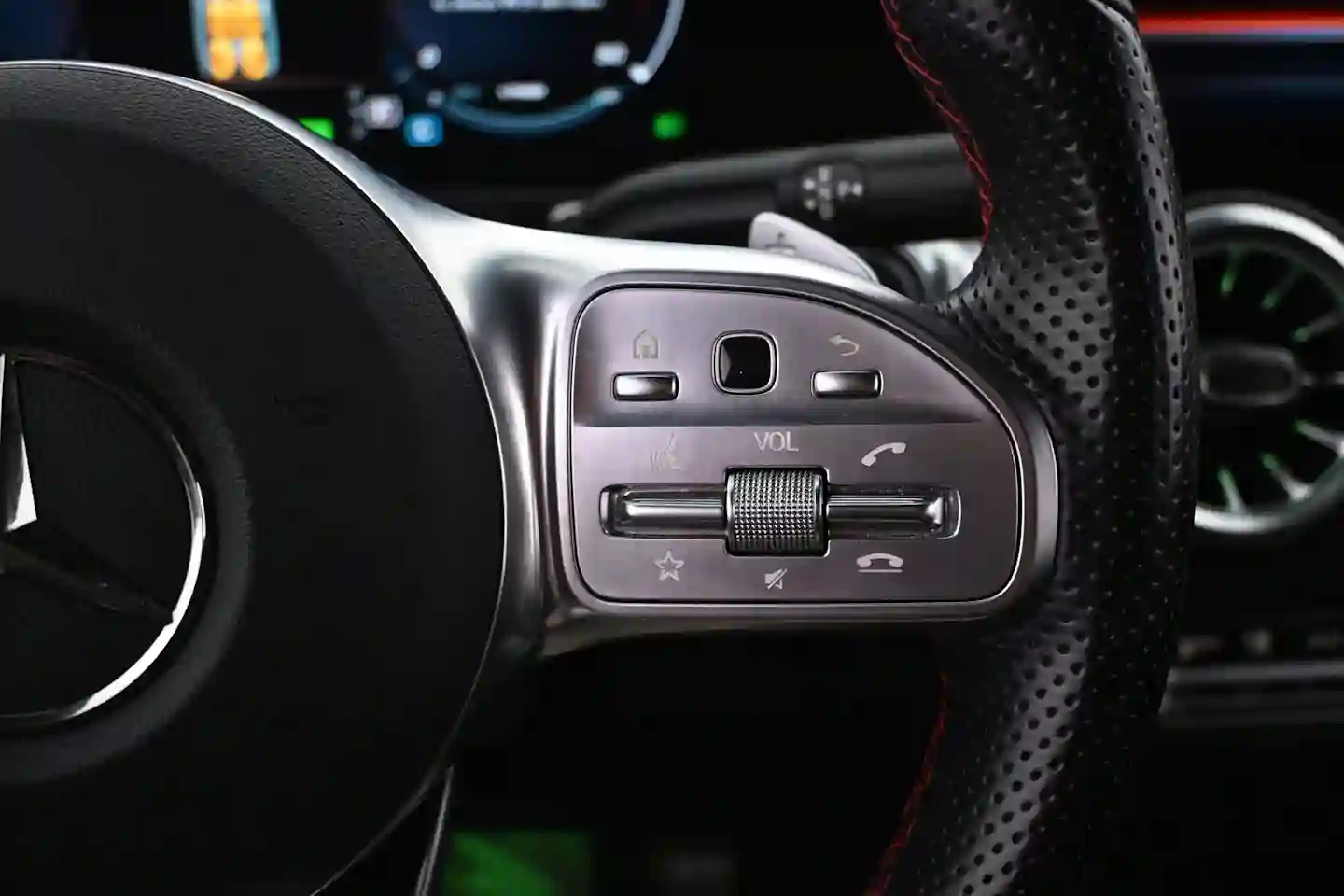 Car Image - 7njeizazefgtExYpS2hdyC