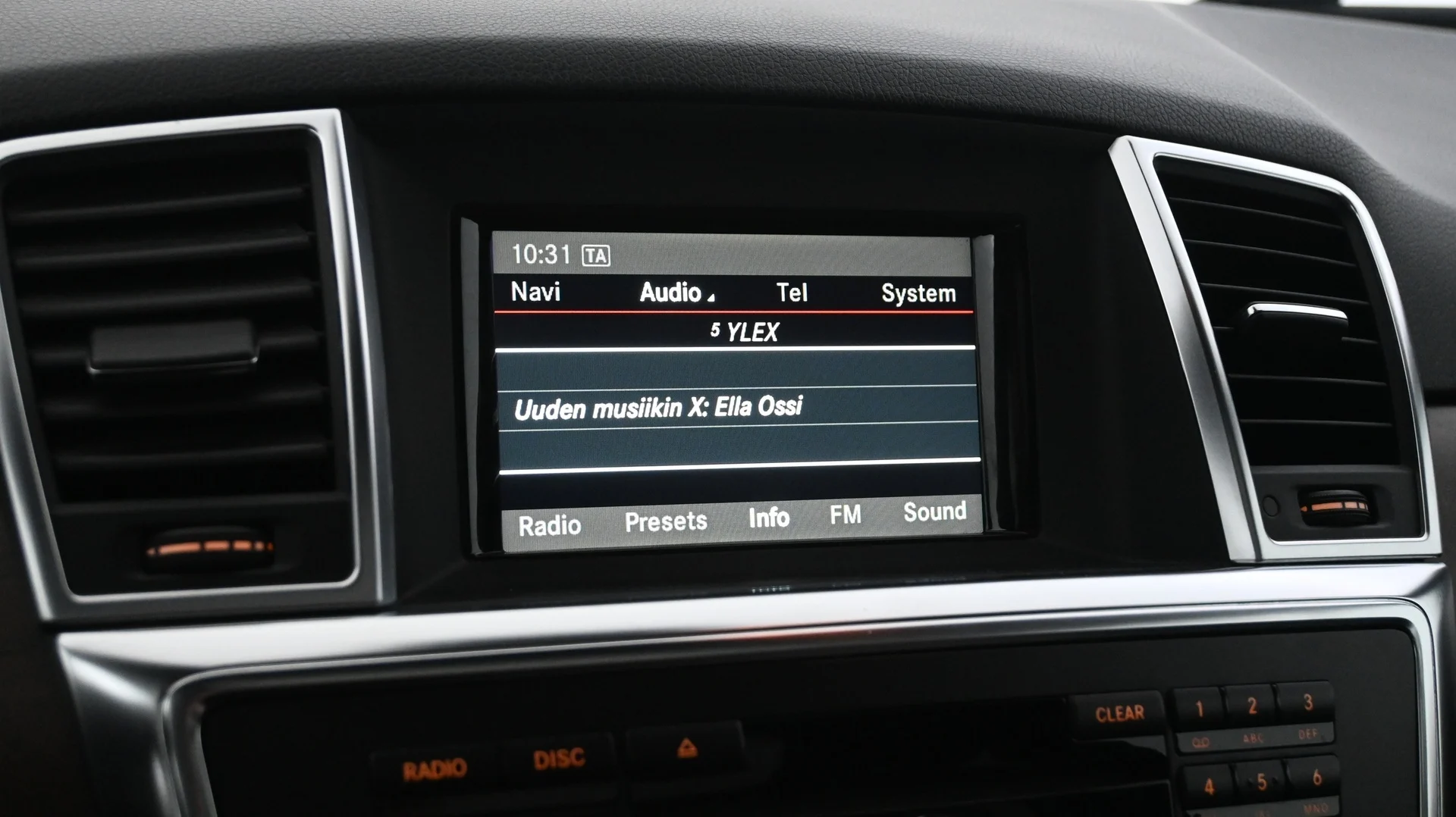 Car Image - 1wglySFuZ0NHKIpjd40kFv