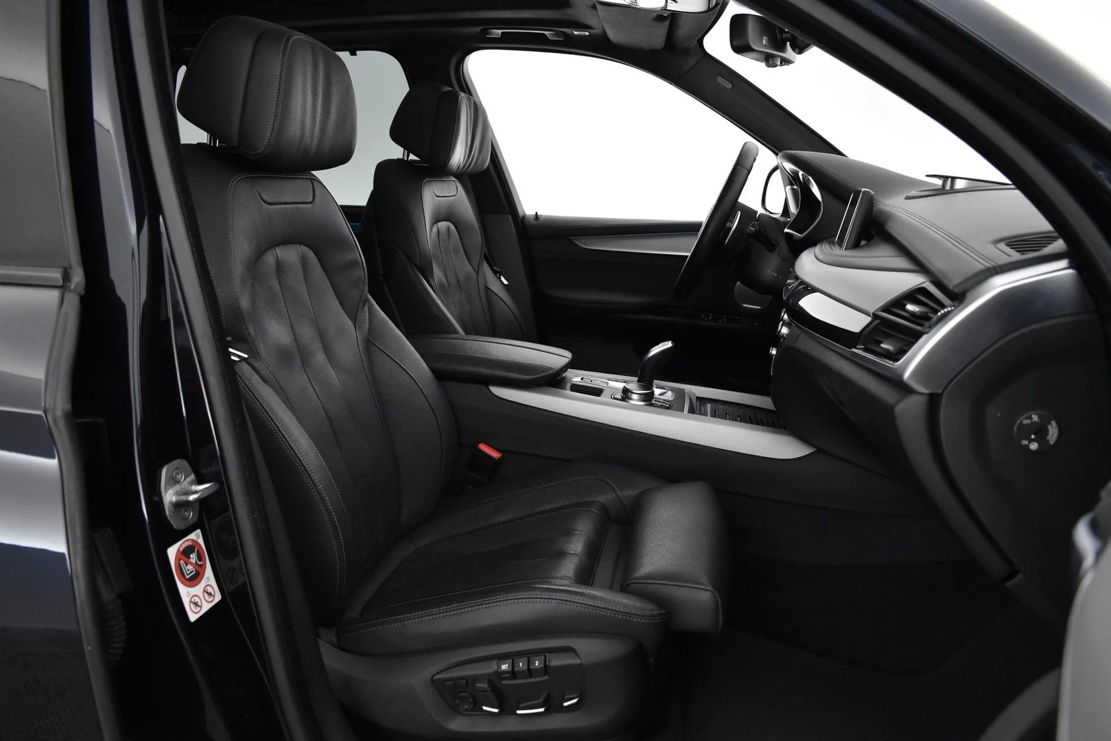 Car Image - 2YcflqiikiDH4uK8WCWXby