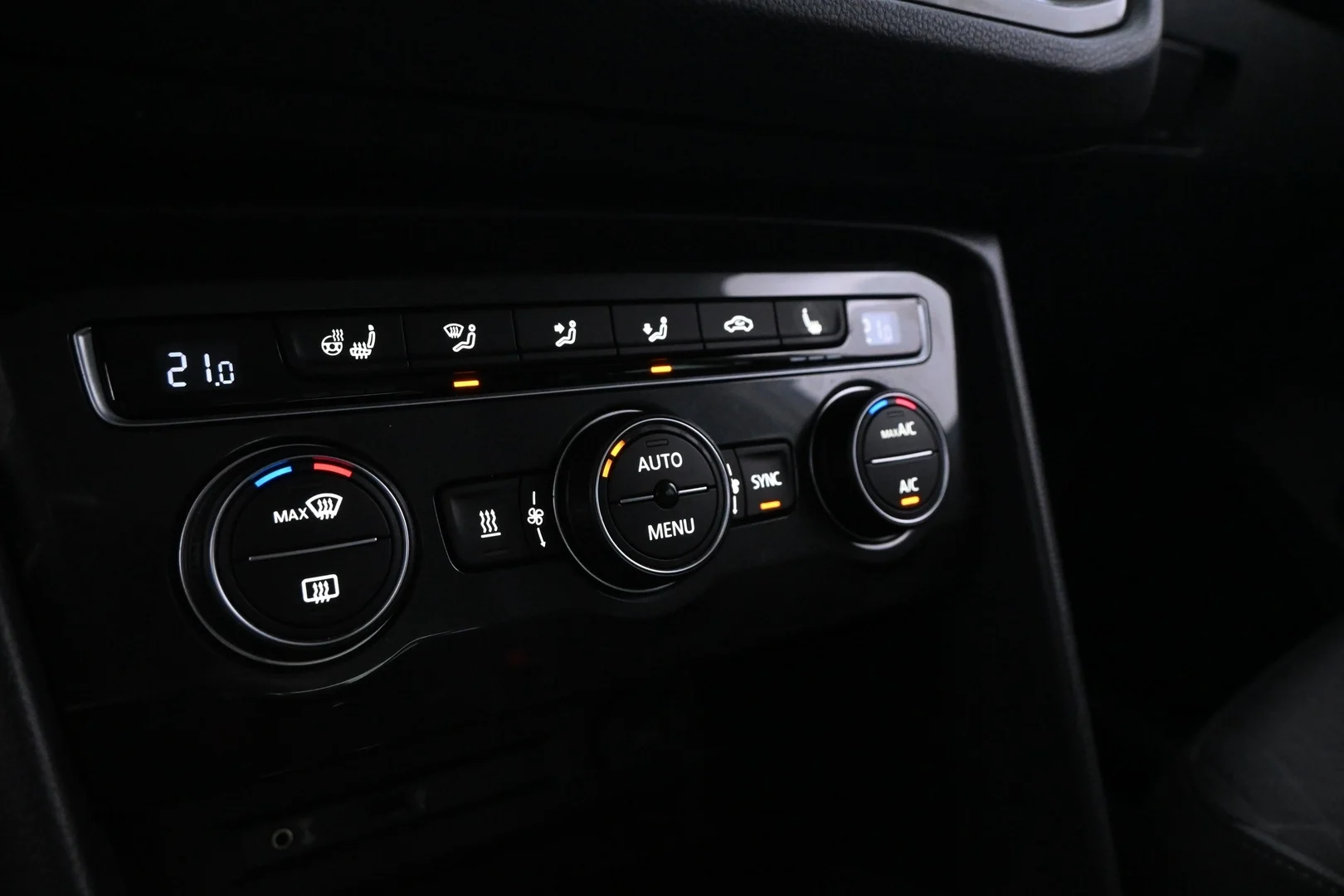 Car Image - 7l69kXpP6YWqr22azIRoBq
