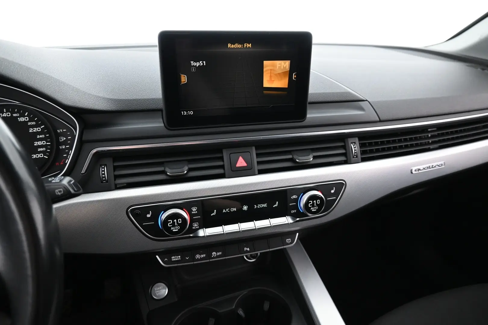 Car Image - 2AuZCckpBUn40JAX9RNe4K