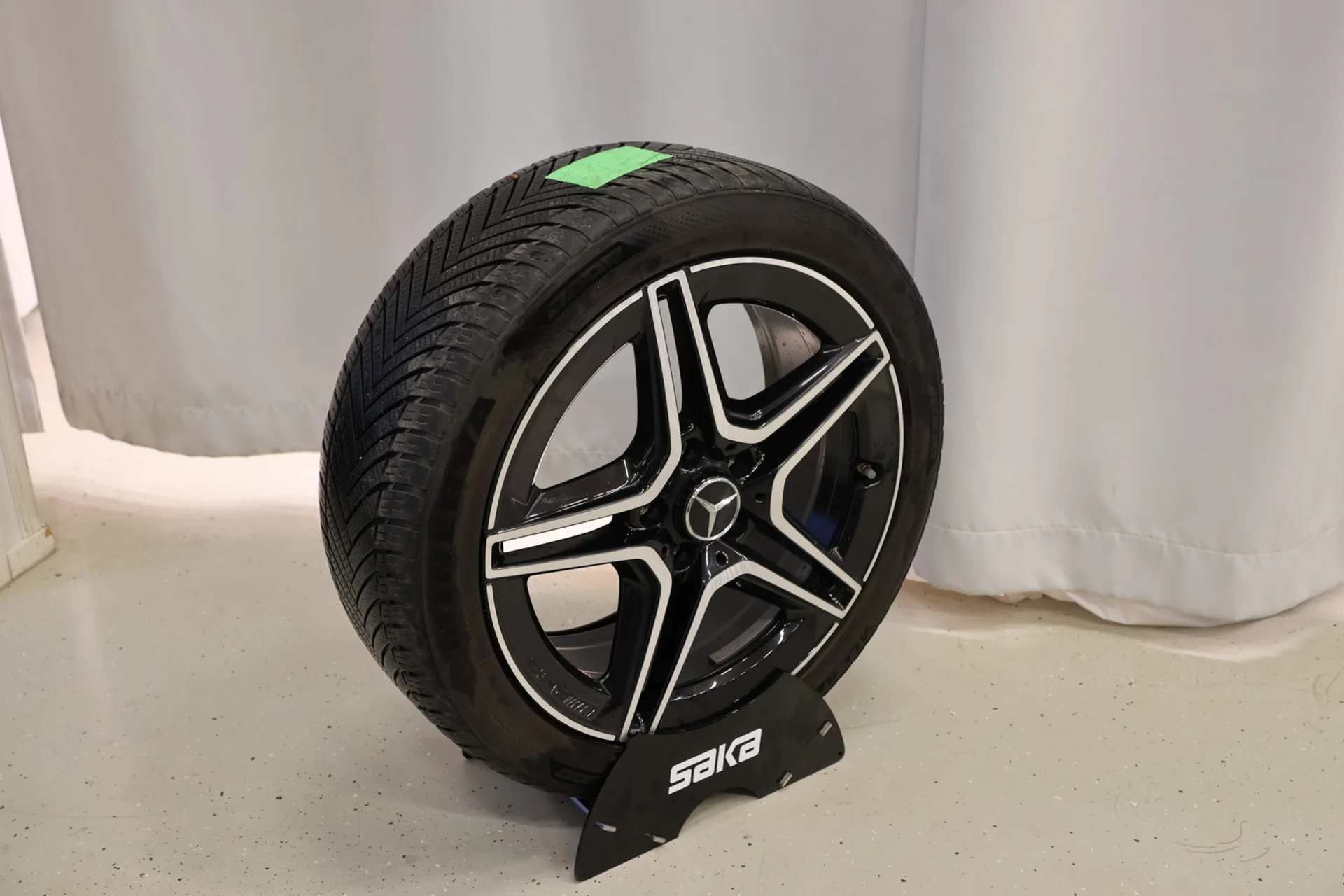 Car Image - 6DFmpXP7cp23h9xScJWxcK