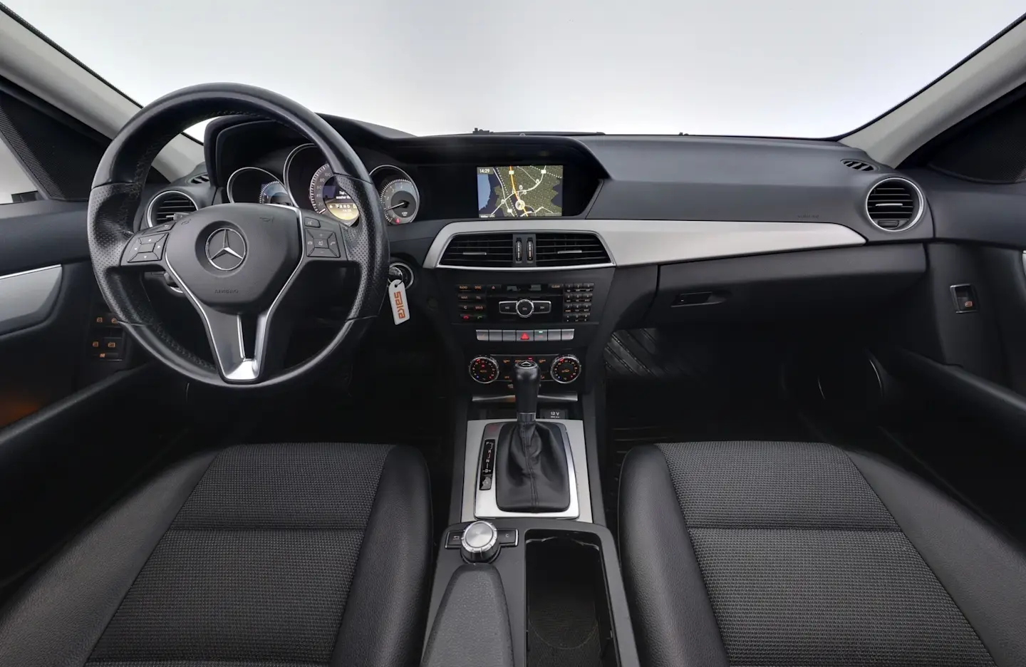 Car Image - Vd2DKOTgNk8j20LxE4E9e