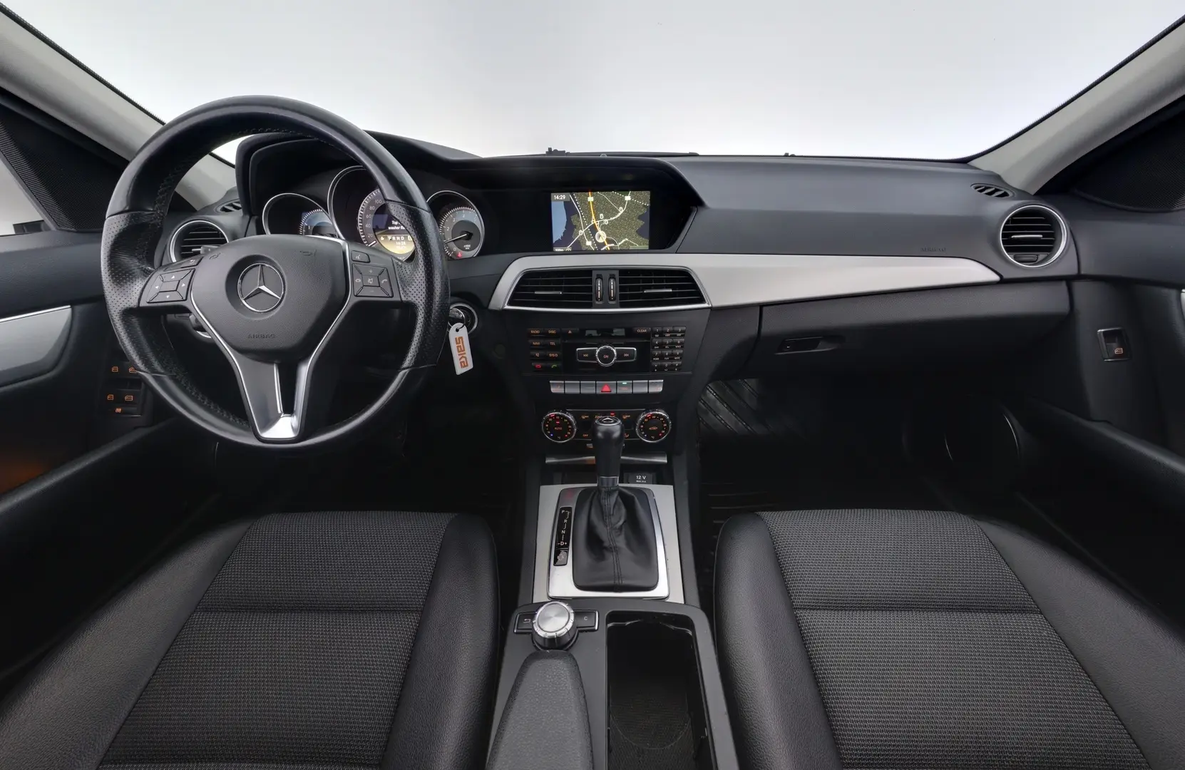 Car Image - Vd2DKOTgNk8j20LxE4E9e