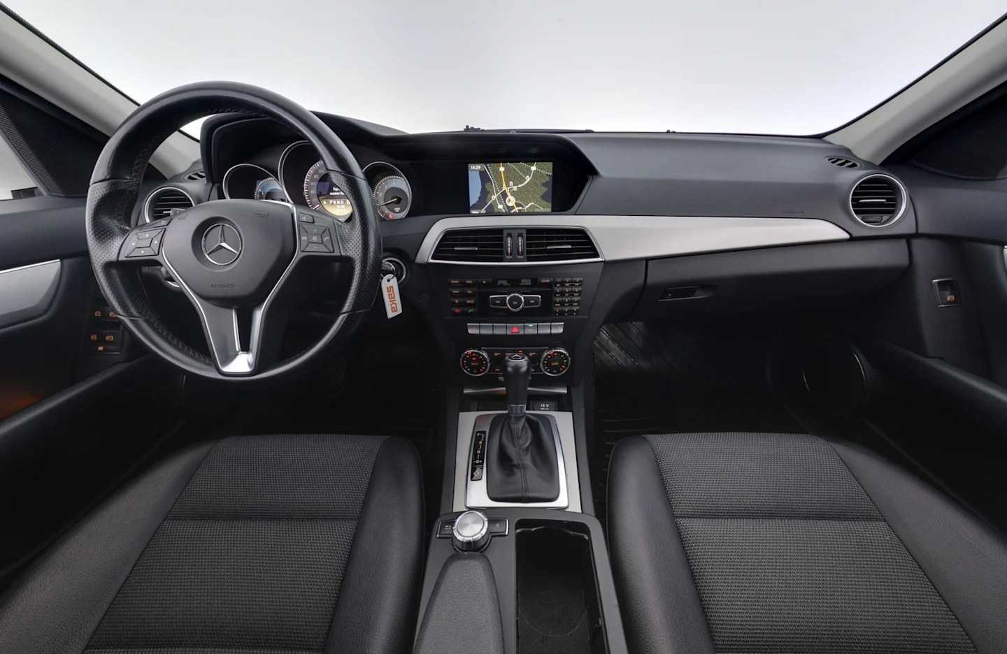 Car Image - Vd2DKOTgNk8j20LxE4E9e