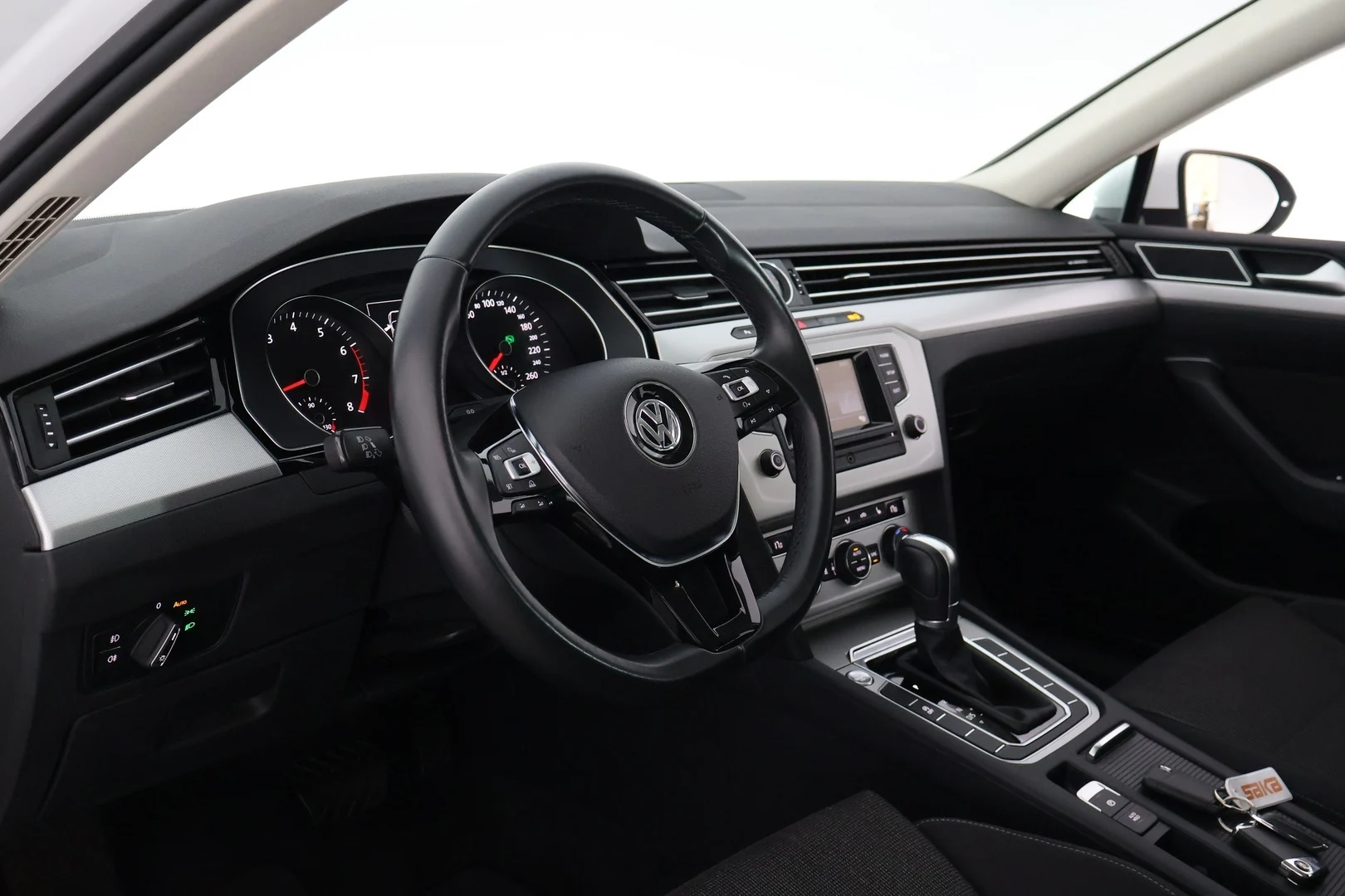Car Image - 4nzwQsHx9X7l8ZrJFCklr8