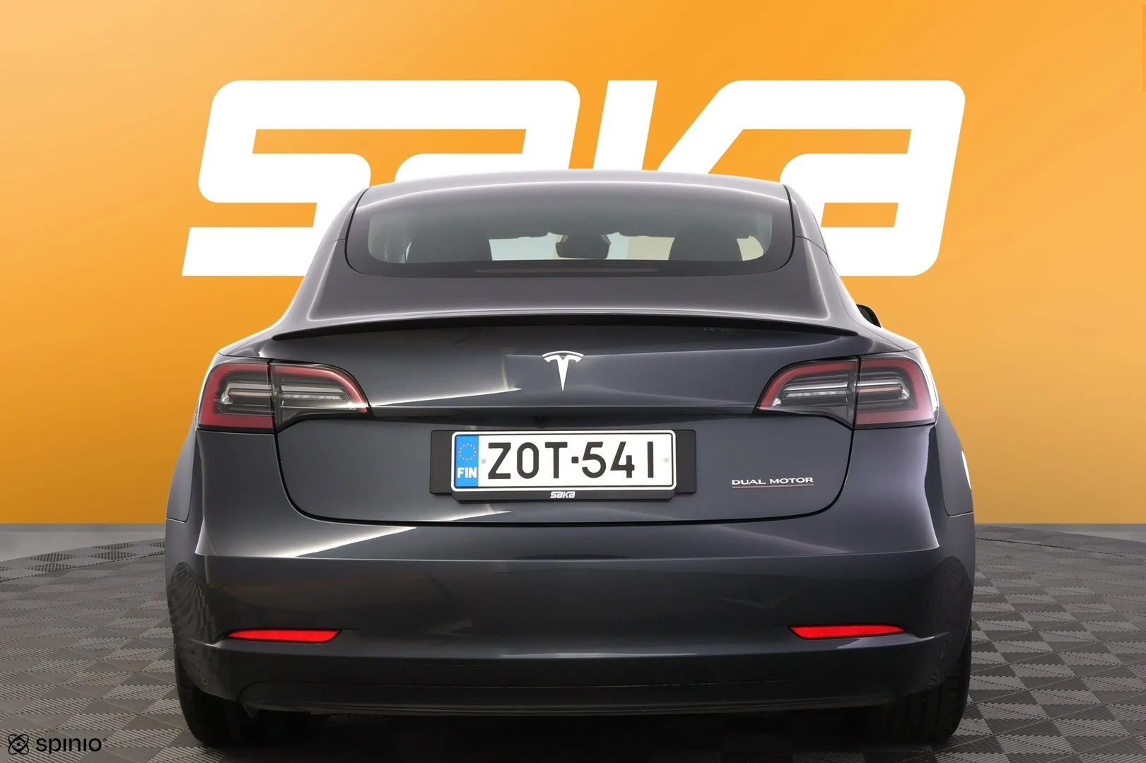 Car Image - 5BpI04B32hsHudFz7xJRKg