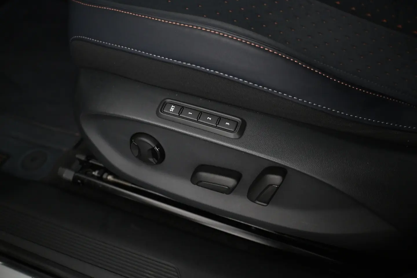 Car Image - 2aJK7VZSepkCyhRShGFt2E