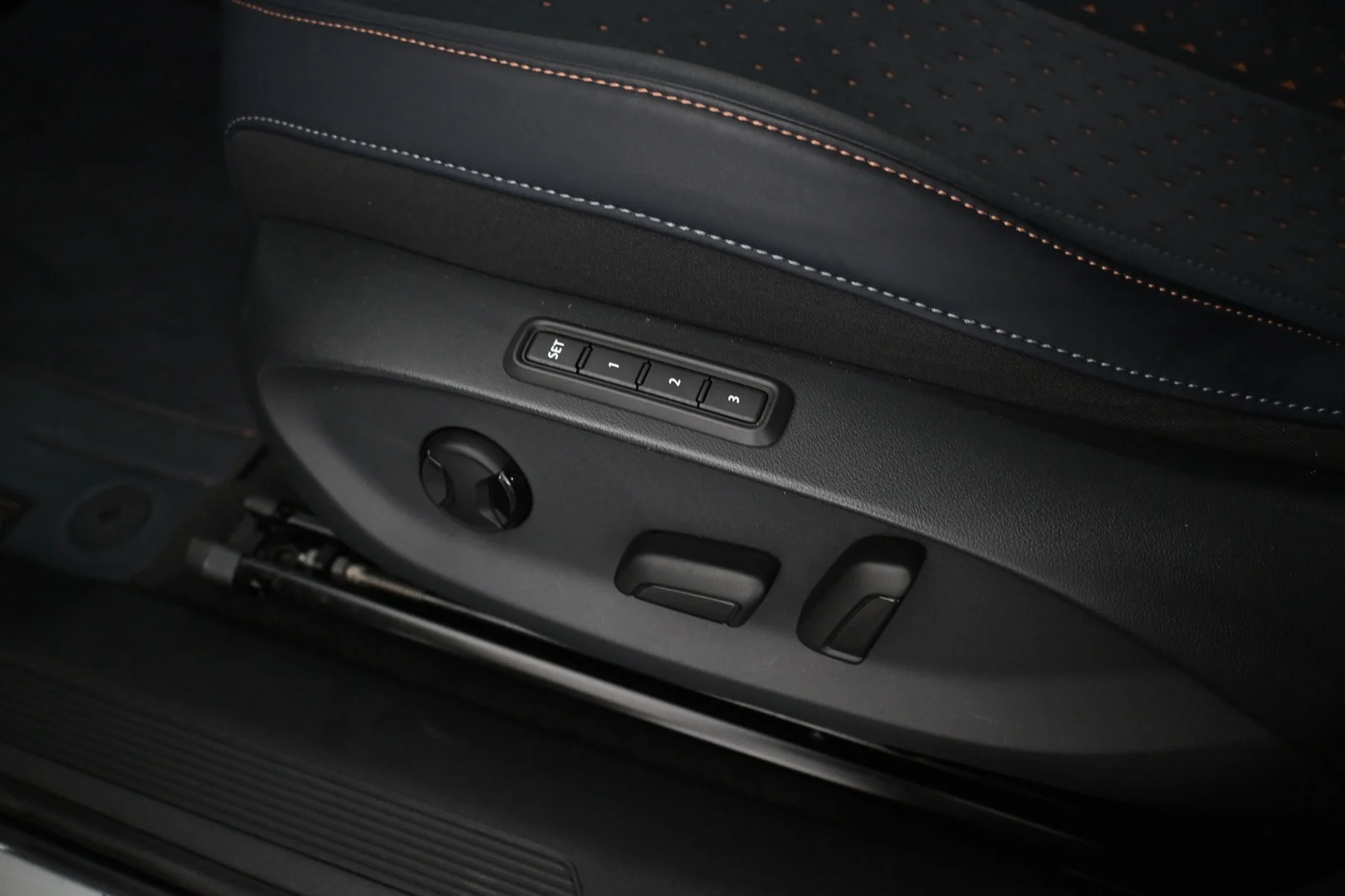 Car Image - 2aJK7VZSepkCyhRShGFt2E
