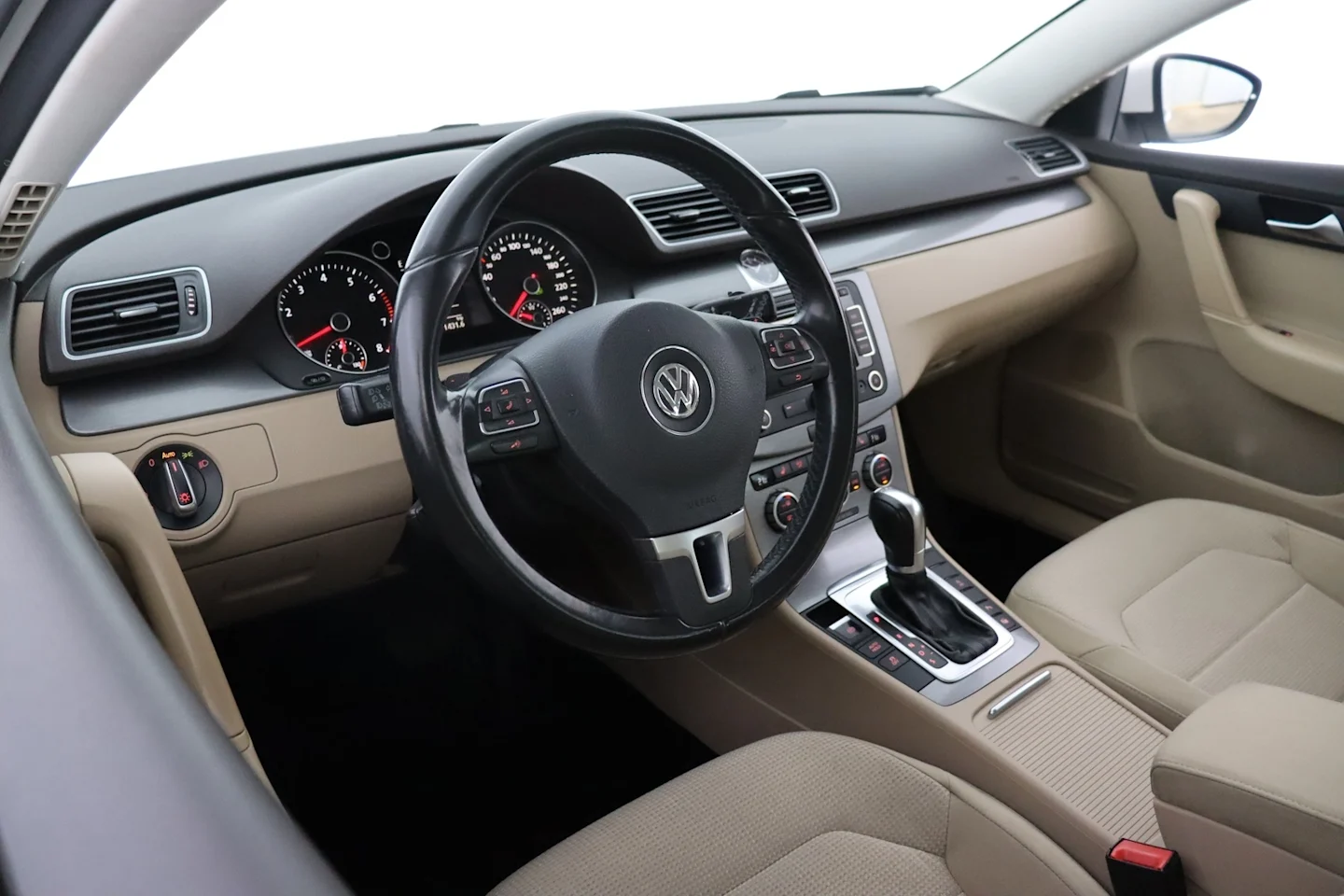 Car Image - 2y7KXgsQRm0F6IZpmLJhQK