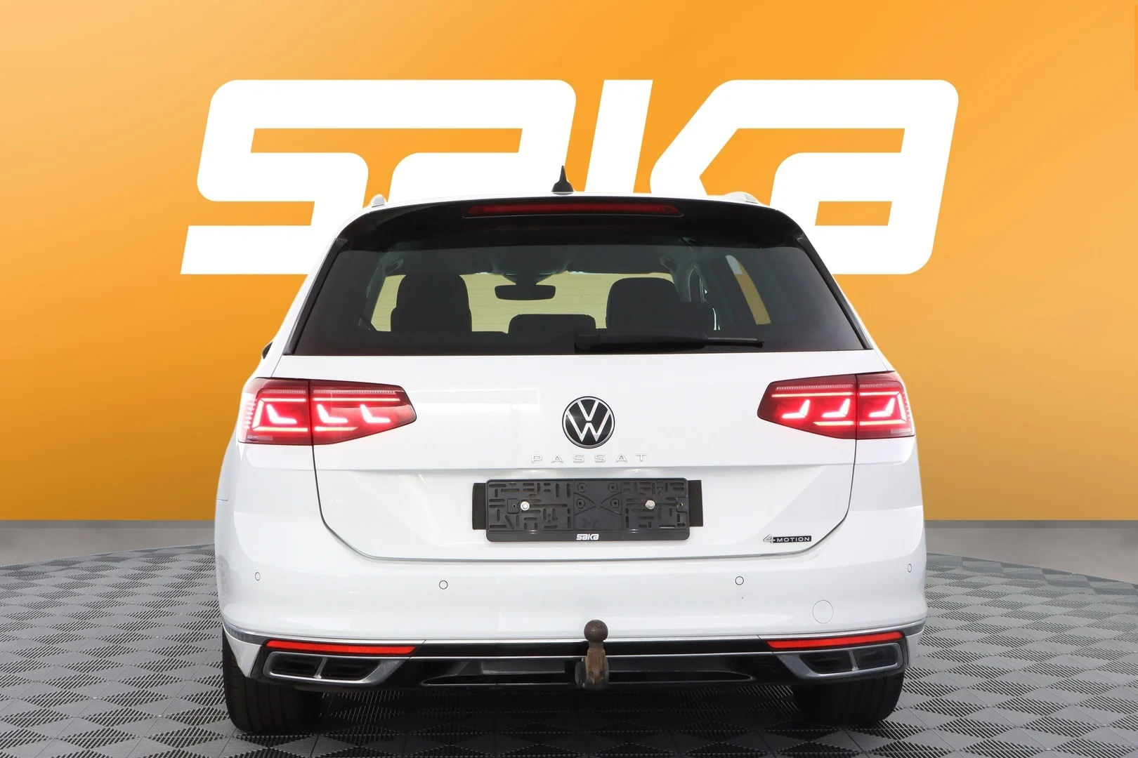 Car Image - 3o6D5kdIpaAvgMR4fcqmID