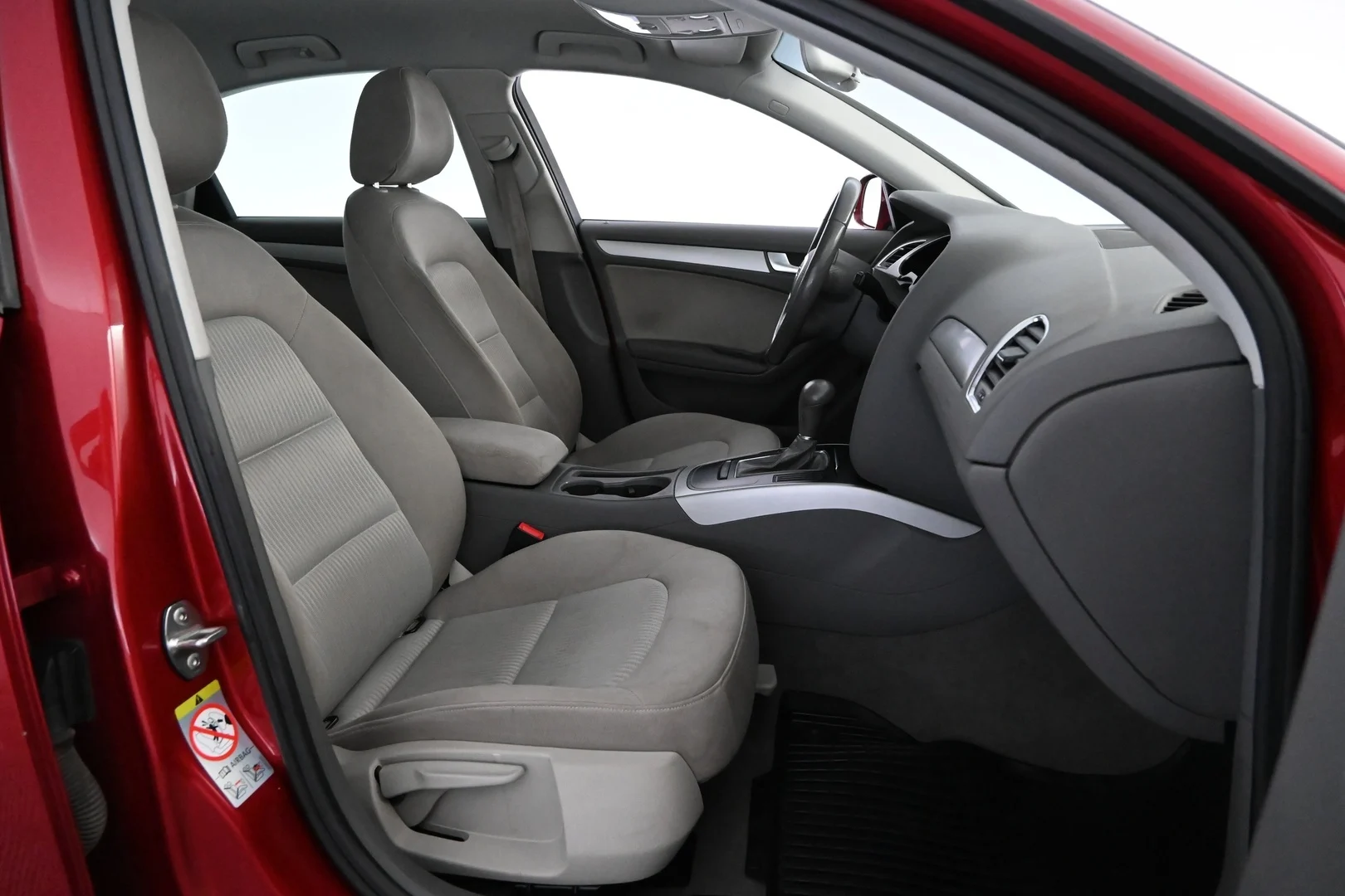 Car Image - MpyoIa7FE55dxDDD5rwOv