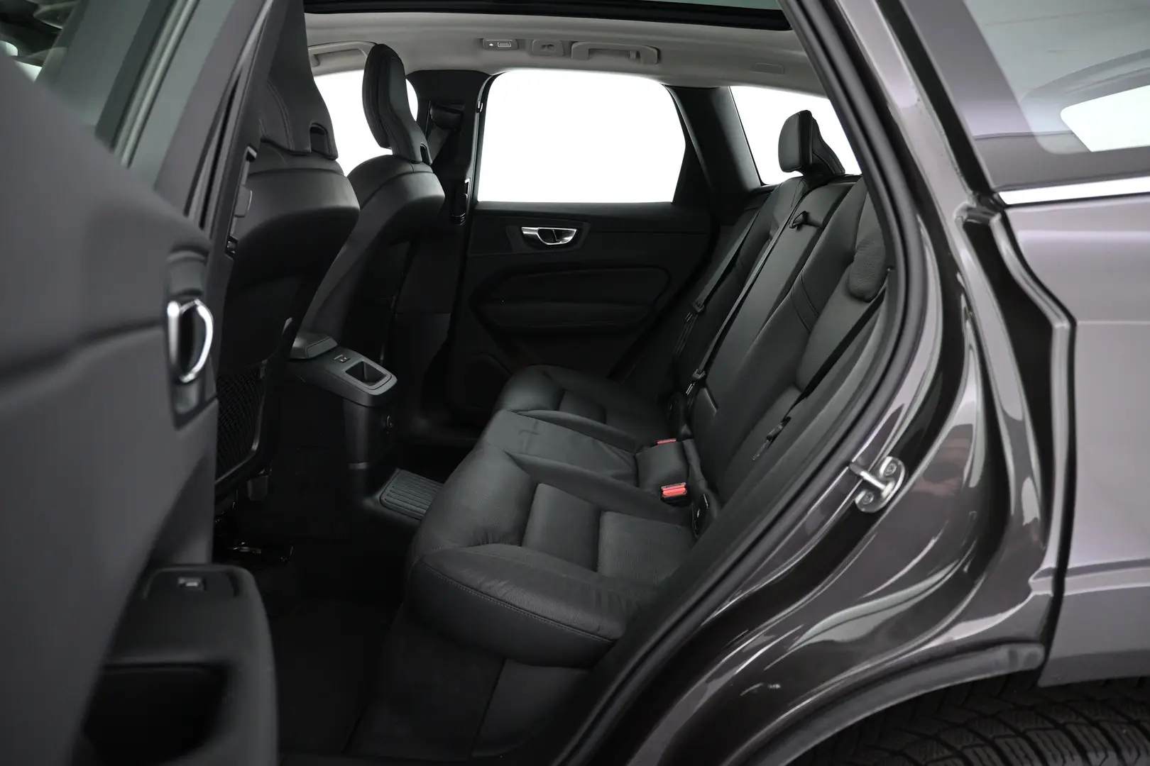Car Image - 2KgnqURdTeaZO94VLcQbz0