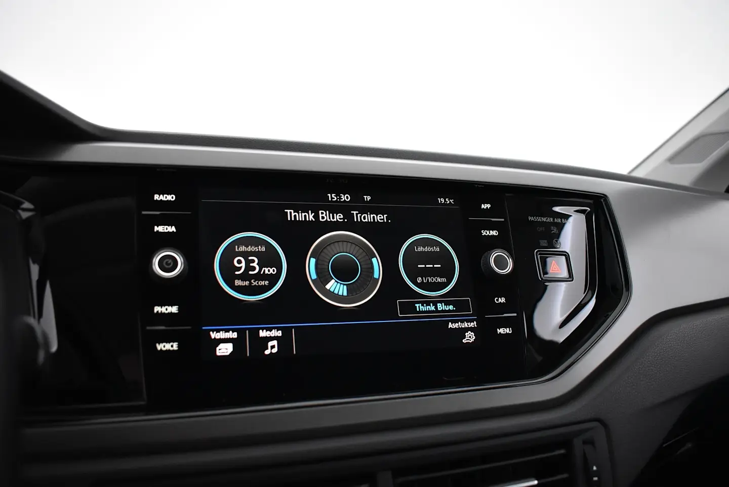 Car Image - 1DqnmwK8MGTcAcyyDYC6u1