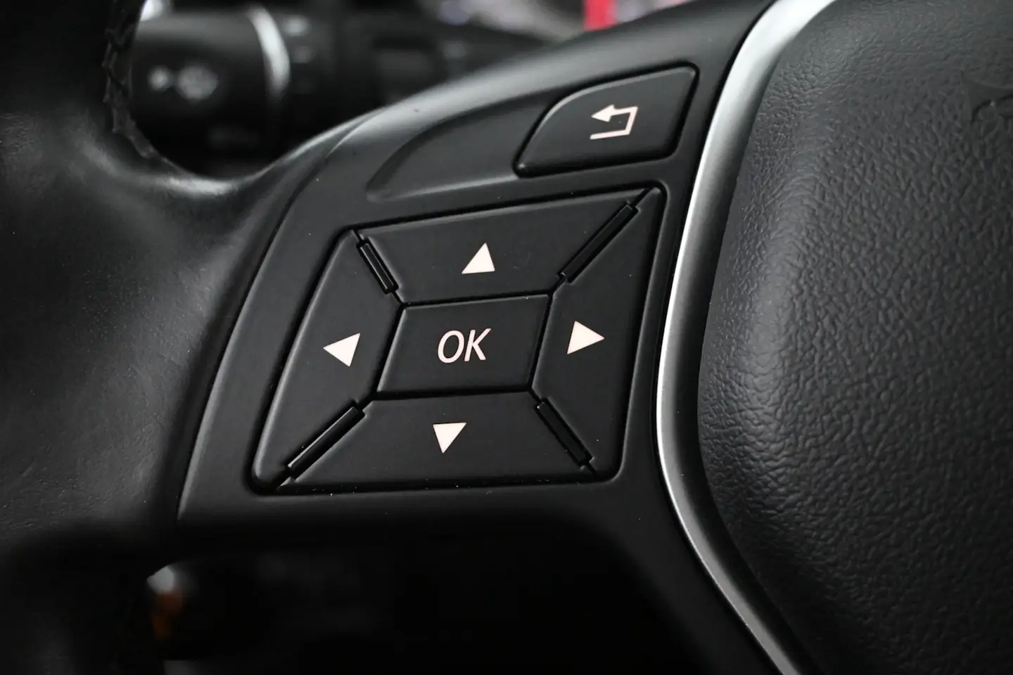 Car Image - KHRDGPXiODq2F16eiVCZm