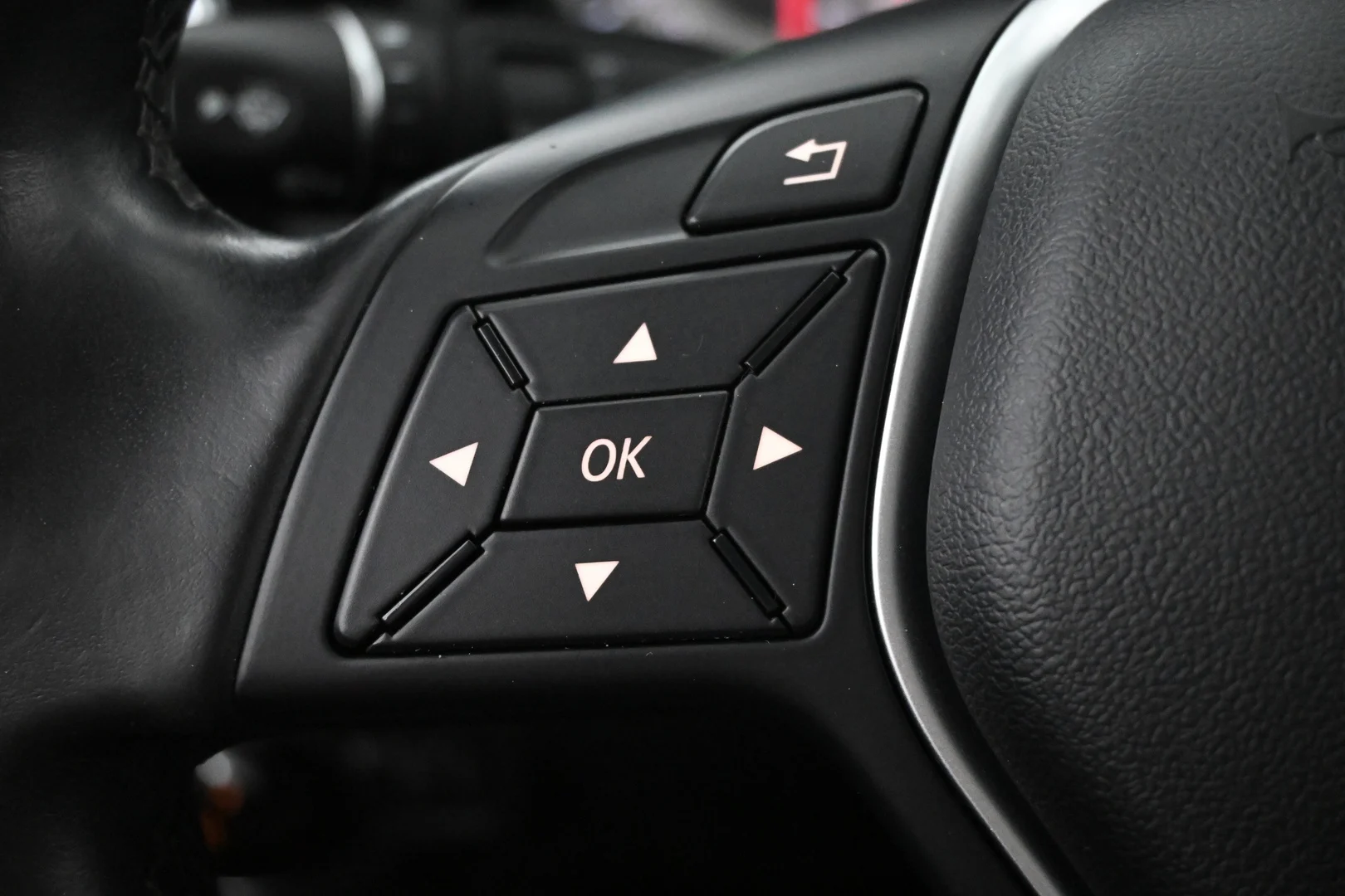Car Image - KHRDGPXiODq2F16eiVCZm