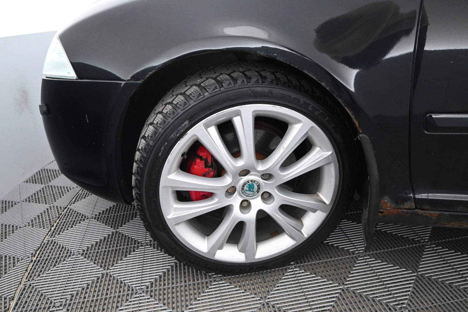 Car Image - QW5s2aY97t4lU6Miu5Vzc